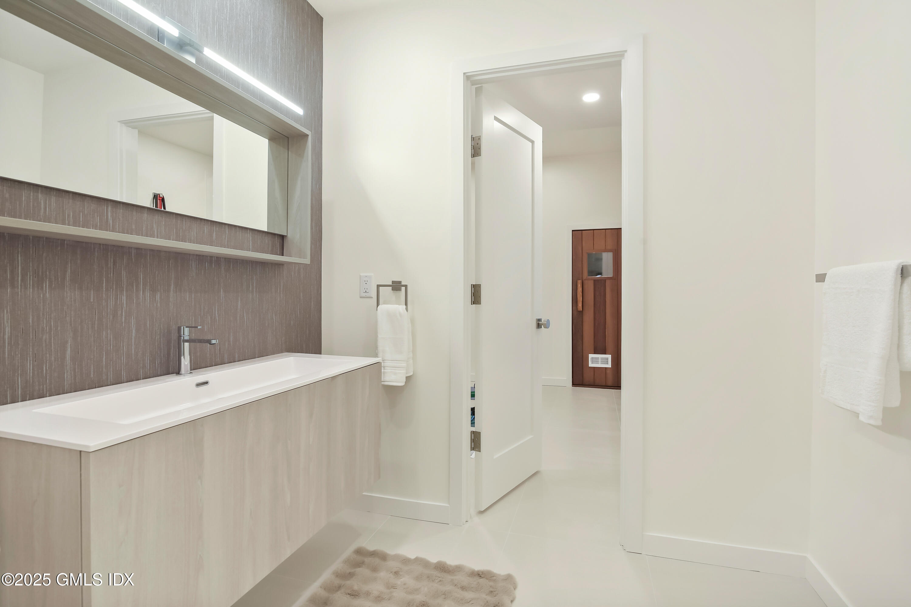 Greenwich, Connecticut 06831, United States, 7 Bedrooms Bedrooms, ,7 BathroomsBathrooms,Residential,Active,104330