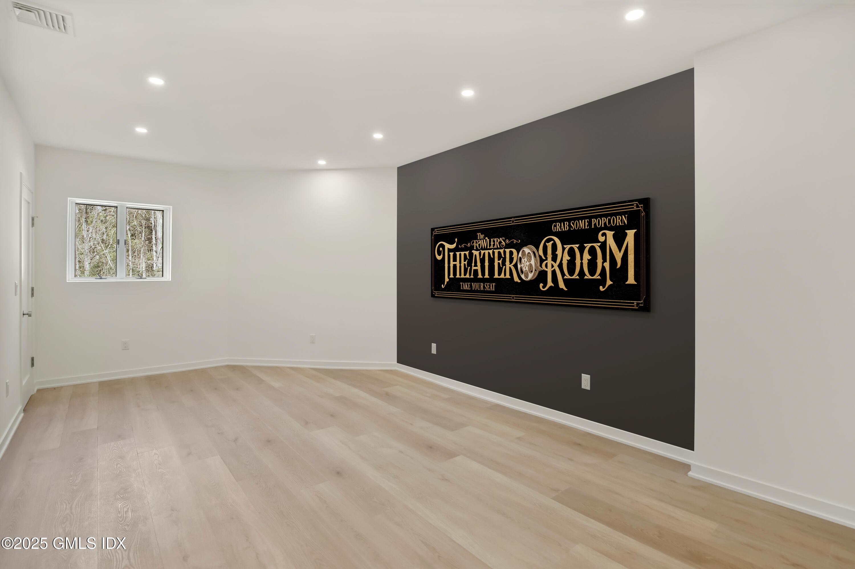 Greenwich, Connecticut 06831, United States, 7 Bedrooms Bedrooms, ,7 BathroomsBathrooms,Residential,Active,104330