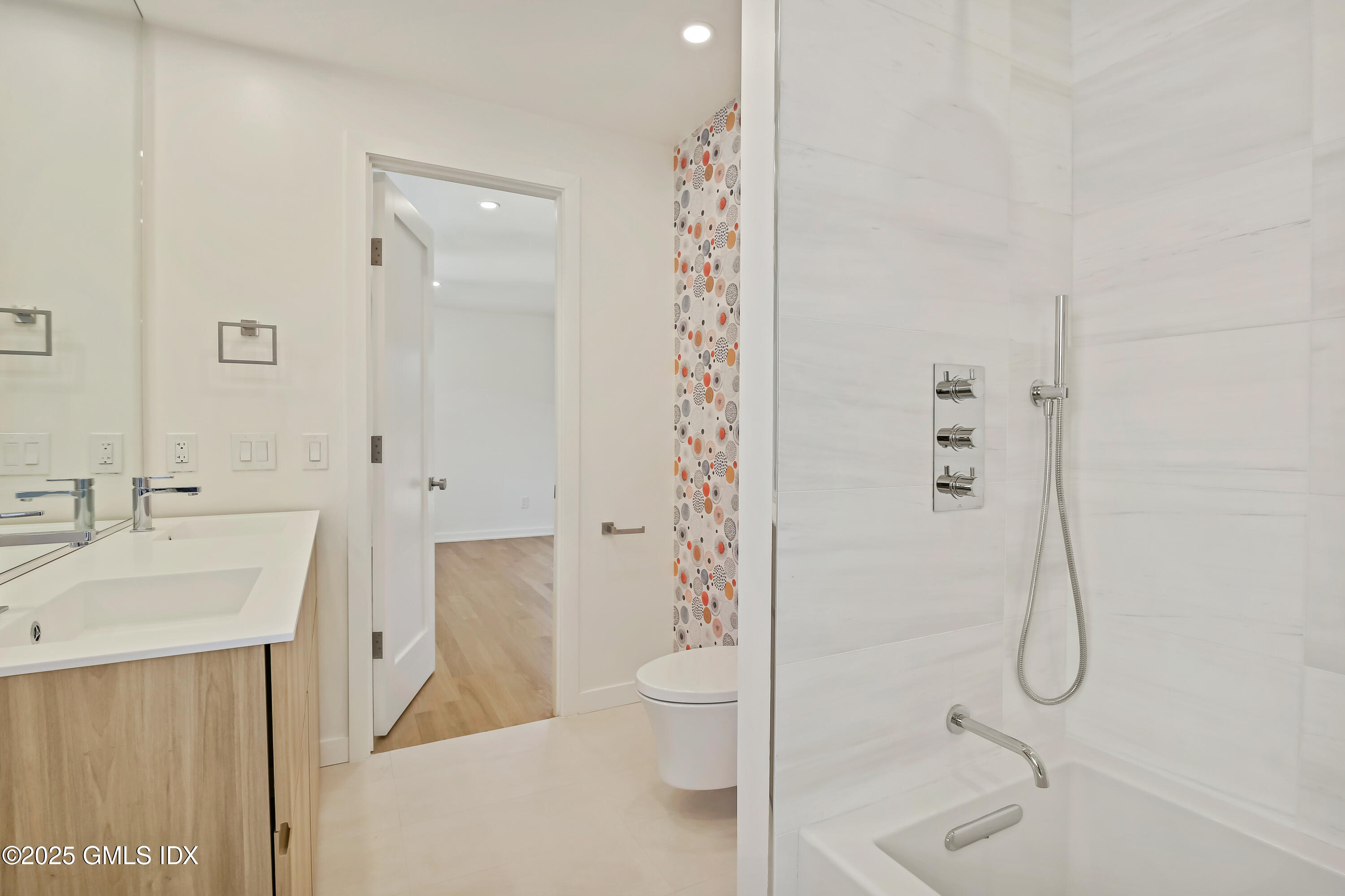 Greenwich, Connecticut 06831, United States, 7 Bedrooms Bedrooms, ,7 BathroomsBathrooms,Residential,Active,104330