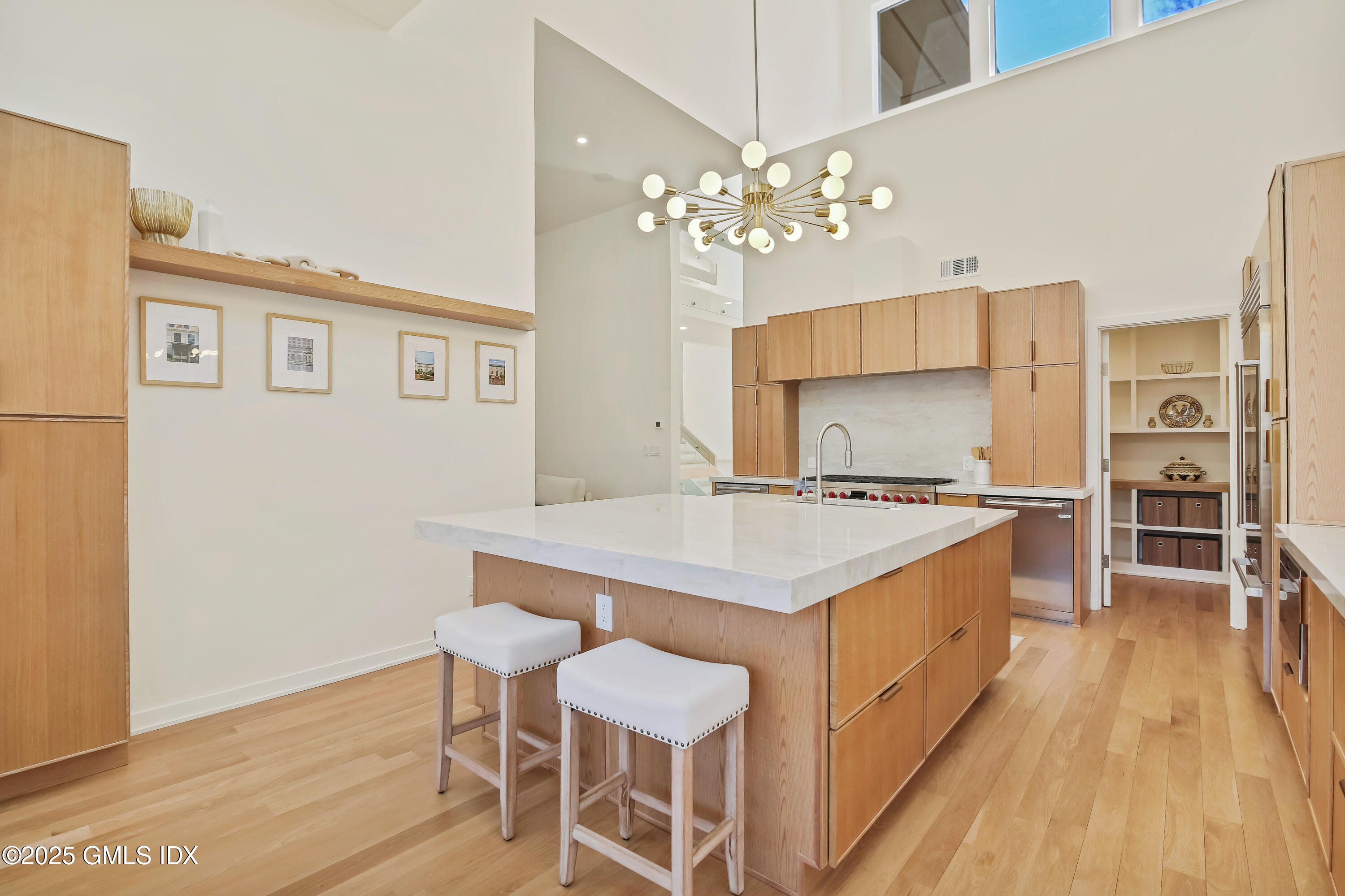 Greenwich, Connecticut 06831, United States, 7 Bedrooms Bedrooms, ,7 BathroomsBathrooms,Residential,Active,104330