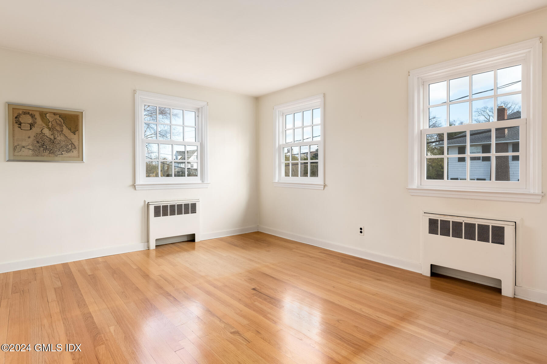 Old Greenwich, Connecticut 06870, United States, 4 Bedrooms Bedrooms, ,3 BathroomsBathrooms,Residential,Active,135997