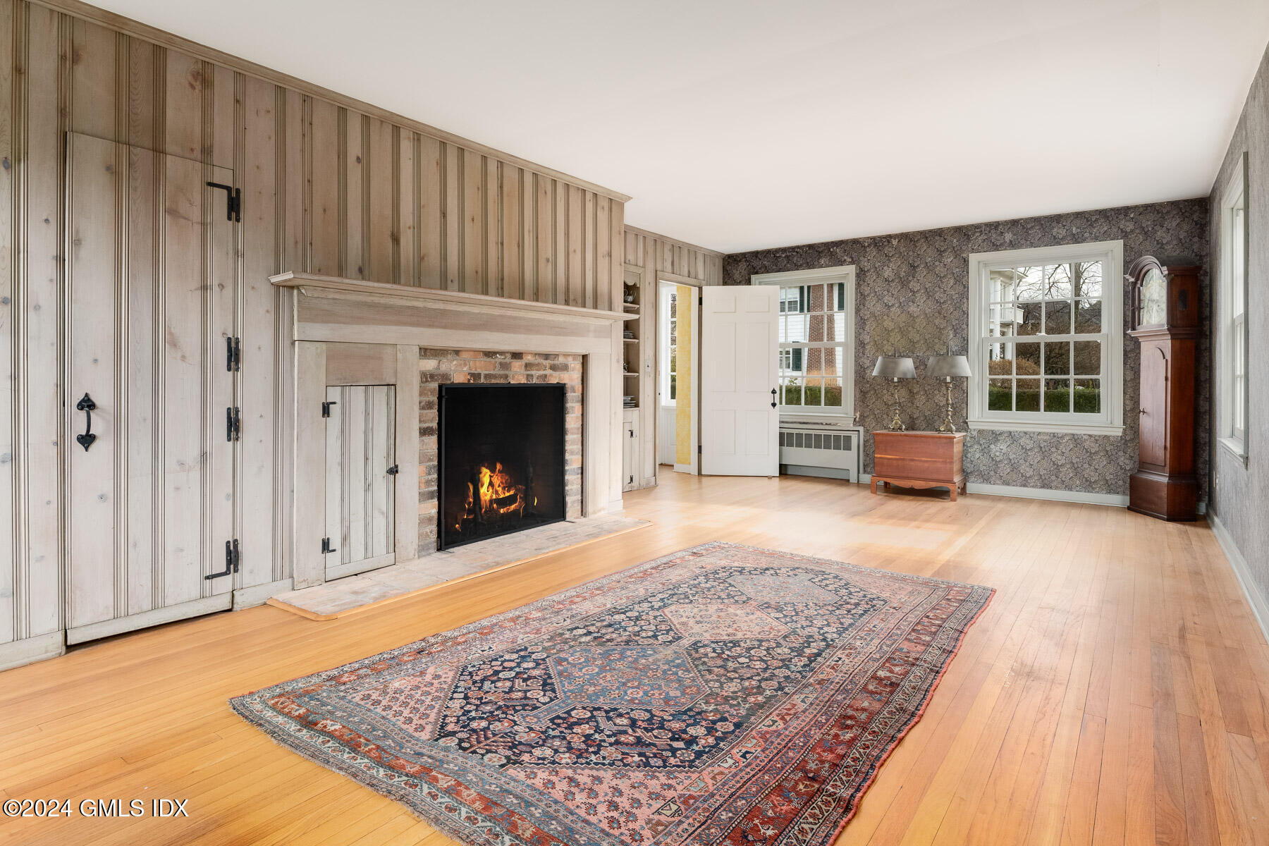 Old Greenwich, Connecticut 06870, United States, 4 Bedrooms Bedrooms, ,3 BathroomsBathrooms,Residential,Active,135997