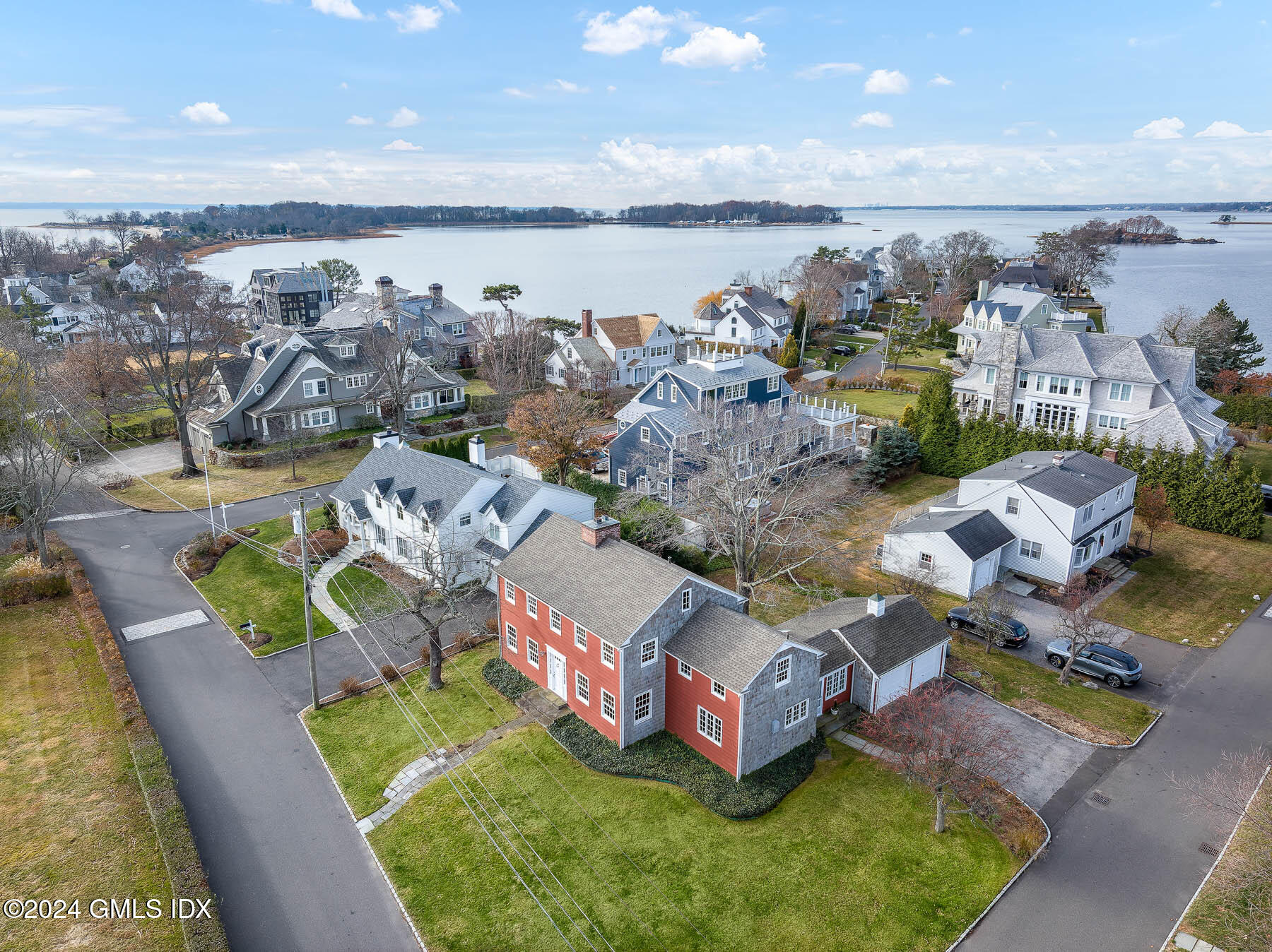 Old Greenwich, Connecticut 06870, United States, 4 Bedrooms Bedrooms, ,3 BathroomsBathrooms,Residential,Active,135997