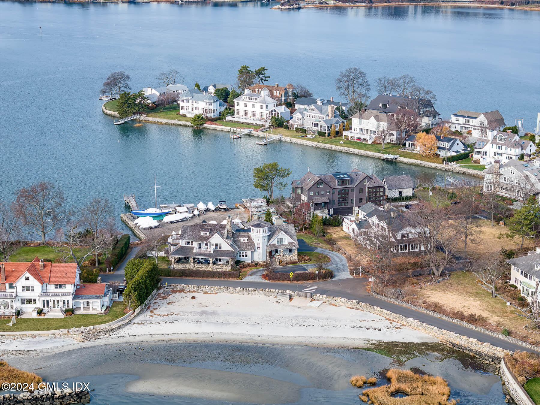 Old Greenwich, Connecticut 06870, United States, 4 Bedrooms Bedrooms, ,3 BathroomsBathrooms,Residential,Active,135997