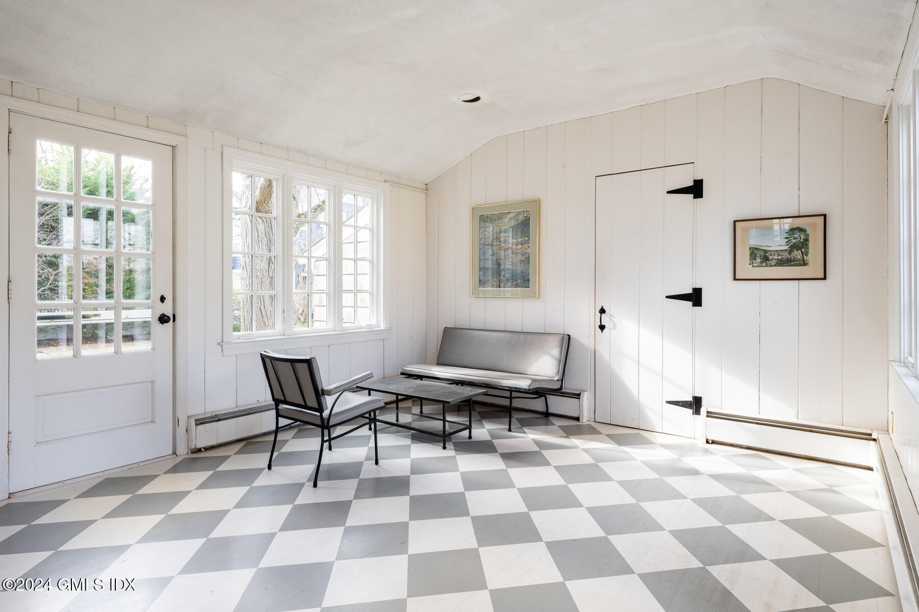 Old Greenwich, Connecticut 06870, United States, 4 Bedrooms Bedrooms, ,3 BathroomsBathrooms,Residential,Active,135997