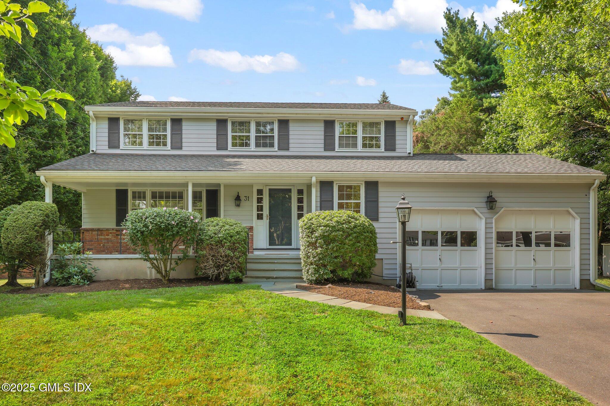 31 Revere Road, Riverside, Connecticut - 4 Bedrooms  
3 Bathrooms - 