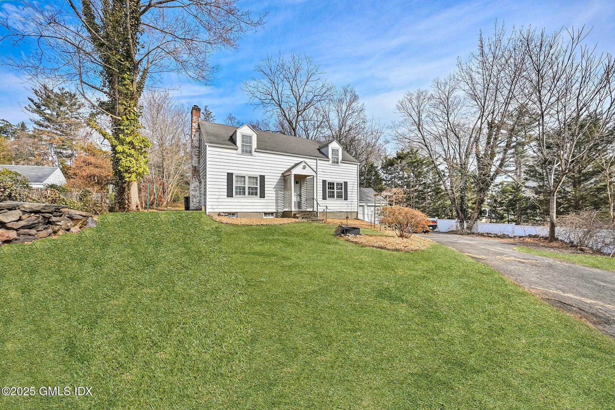529 E Putnam Avenue, Greenwich, Connecticut - 3 Bedrooms  
2 Bathrooms - 