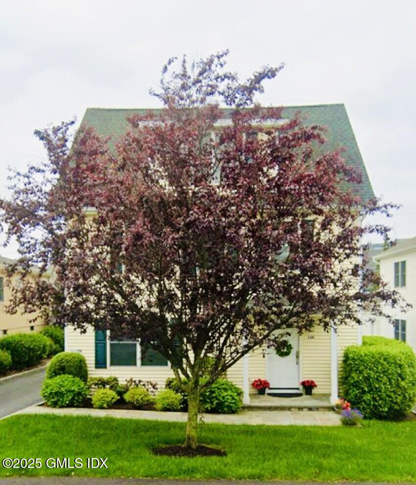Rental Property at 16 Charles Street, Greenwich, Connecticut - Bedrooms: 1 
Bathrooms: 1  - $2,775 MO.