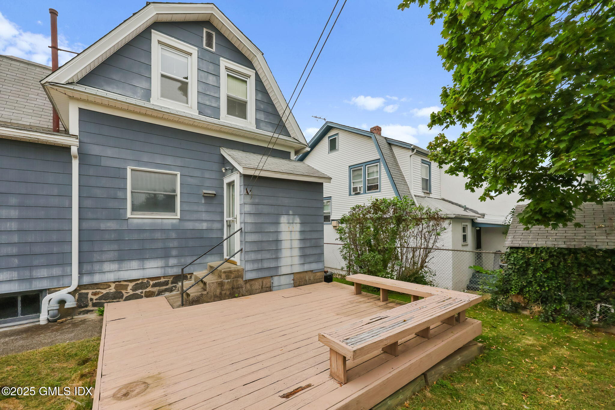 Greenwich, Connecticut 06830, United States, 2 Bedrooms Bedrooms, ,2 BathroomsBathrooms,Residential,Active,218838