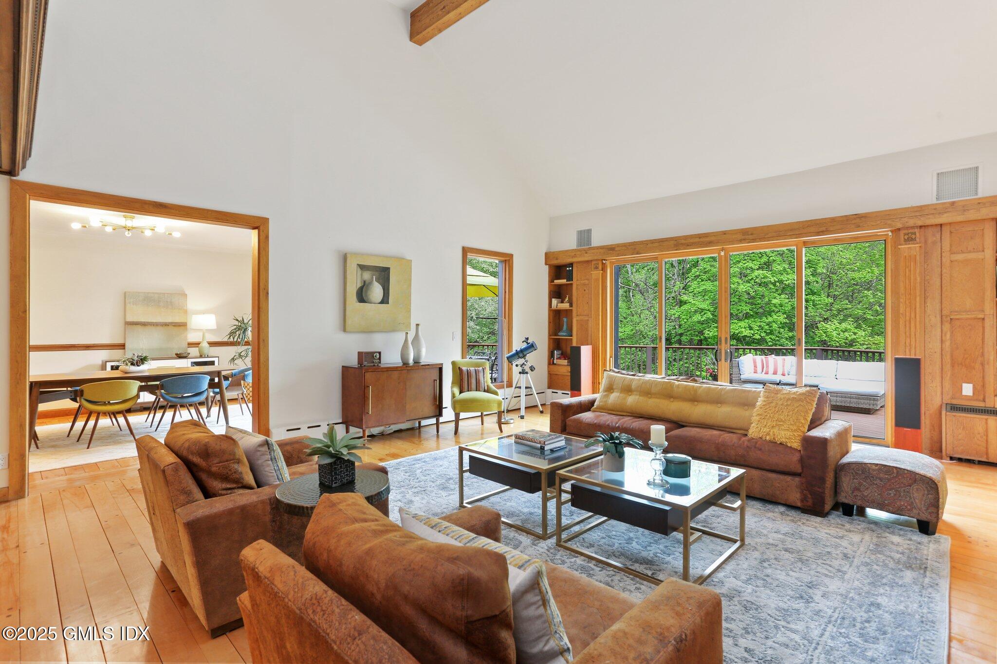 Greenwich, Connecticut 06831, United States, 6 Bedrooms Bedrooms, ,6 BathroomsBathrooms,Residential,Active,125171