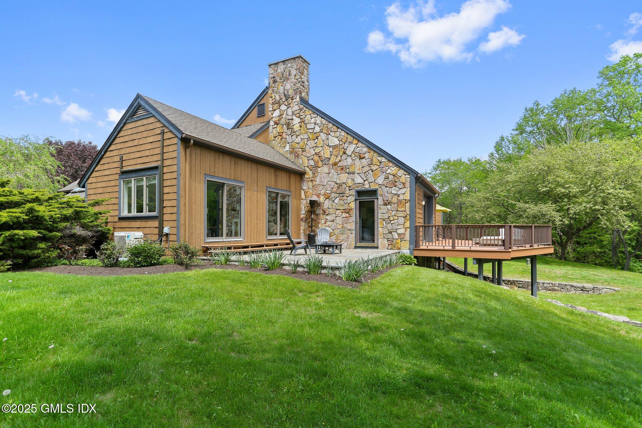 Greenwich, Connecticut 06831, United States, 6 Bedrooms Bedrooms, ,6 BathroomsBathrooms,Residential,Active,125171