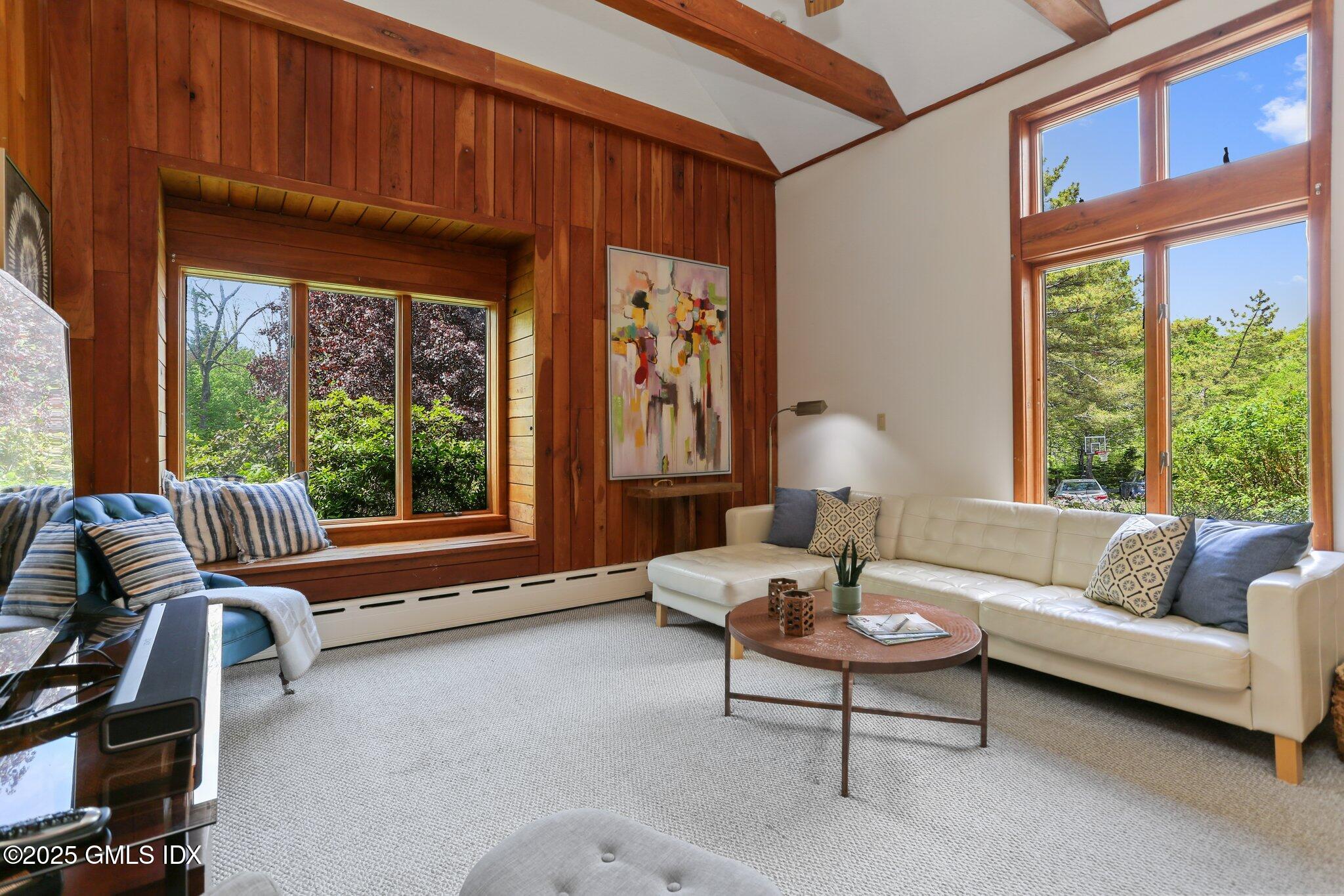 Greenwich, Connecticut 06831, United States, 6 Bedrooms Bedrooms, ,6 BathroomsBathrooms,Residential,Active,125171