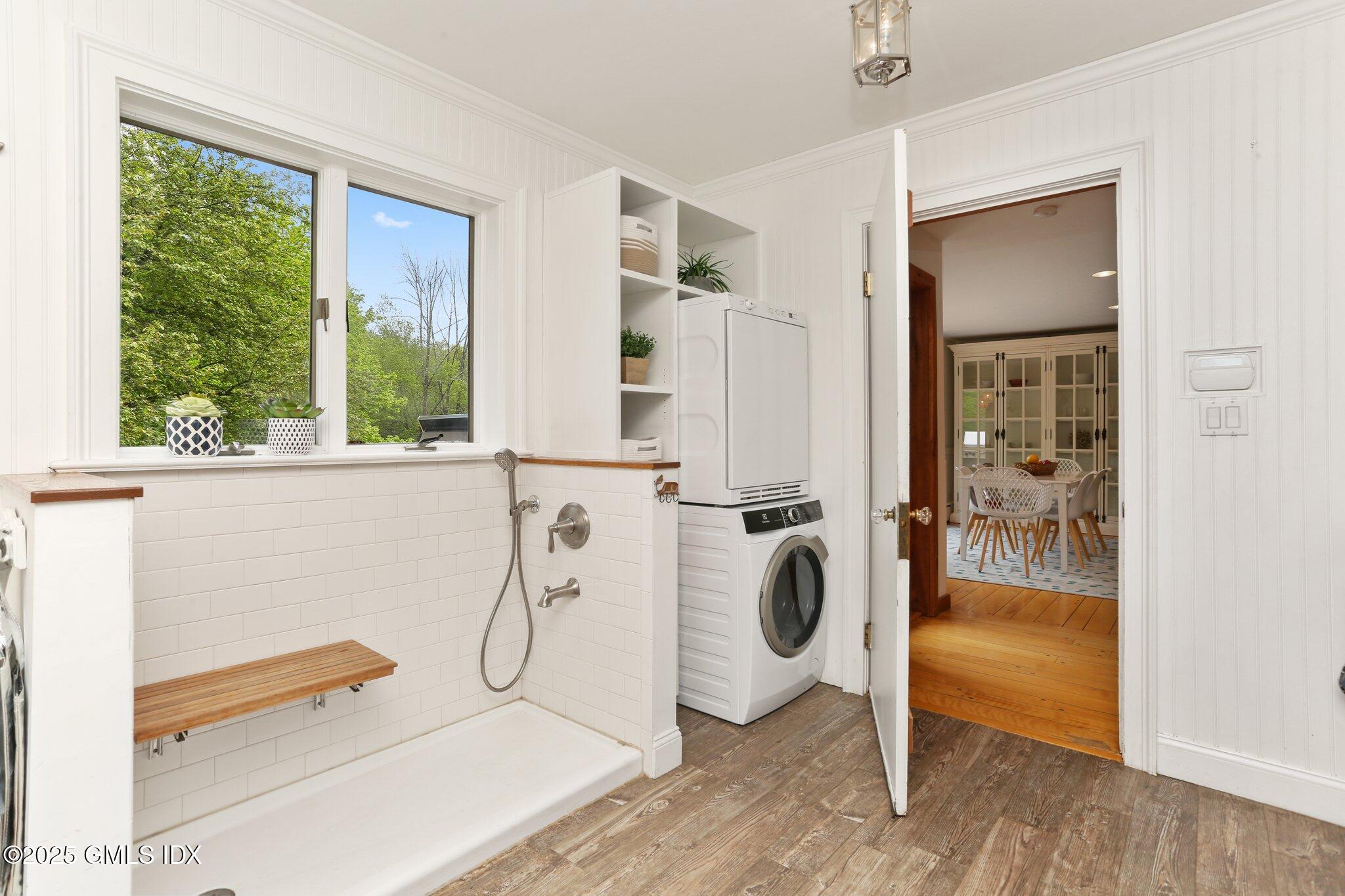 Greenwich, Connecticut 06831, United States, 6 Bedrooms Bedrooms, ,6 BathroomsBathrooms,Residential,Active,125171