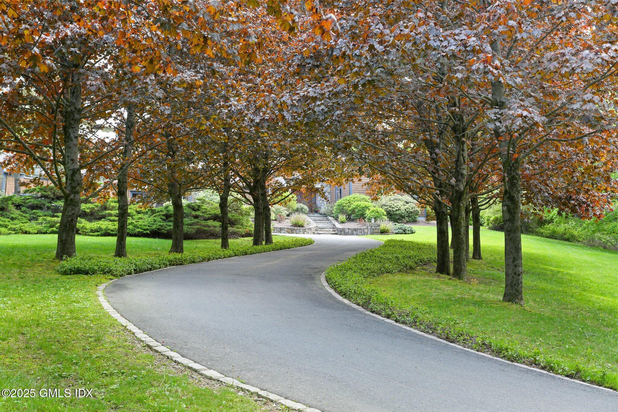 Greenwich, Connecticut 06831, United States, 6 Bedrooms Bedrooms, ,6 BathroomsBathrooms,Residential,Active,125171