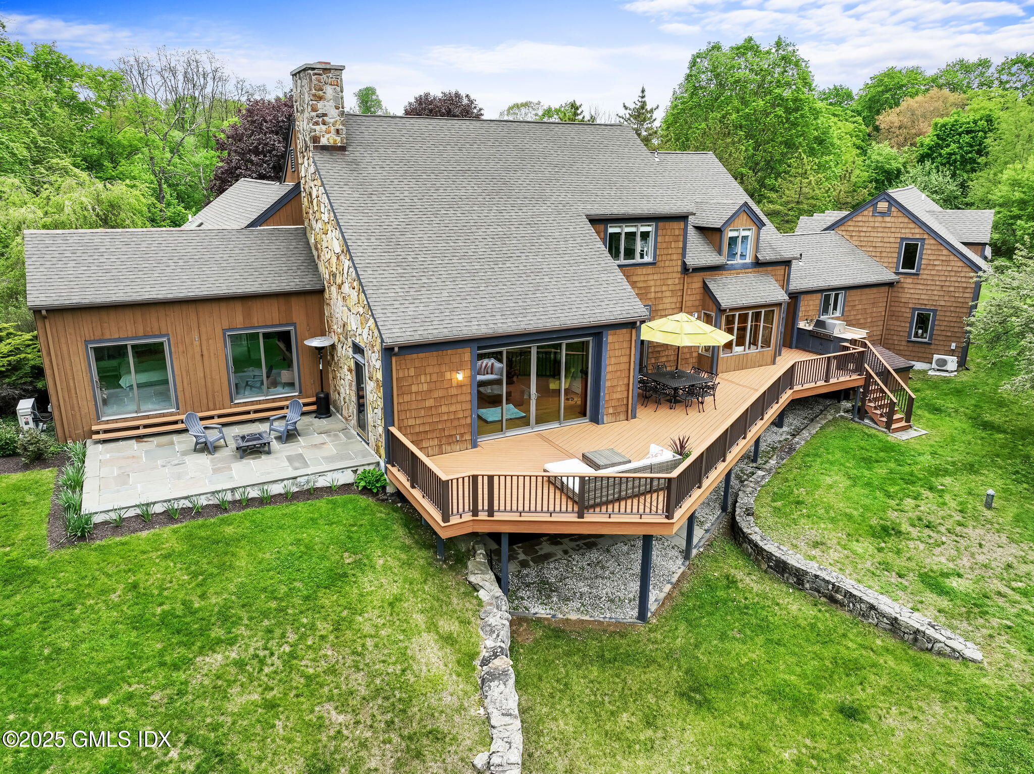 Greenwich, Connecticut 06831, United States, 6 Bedrooms Bedrooms, ,6 BathroomsBathrooms,Residential,Active,125171