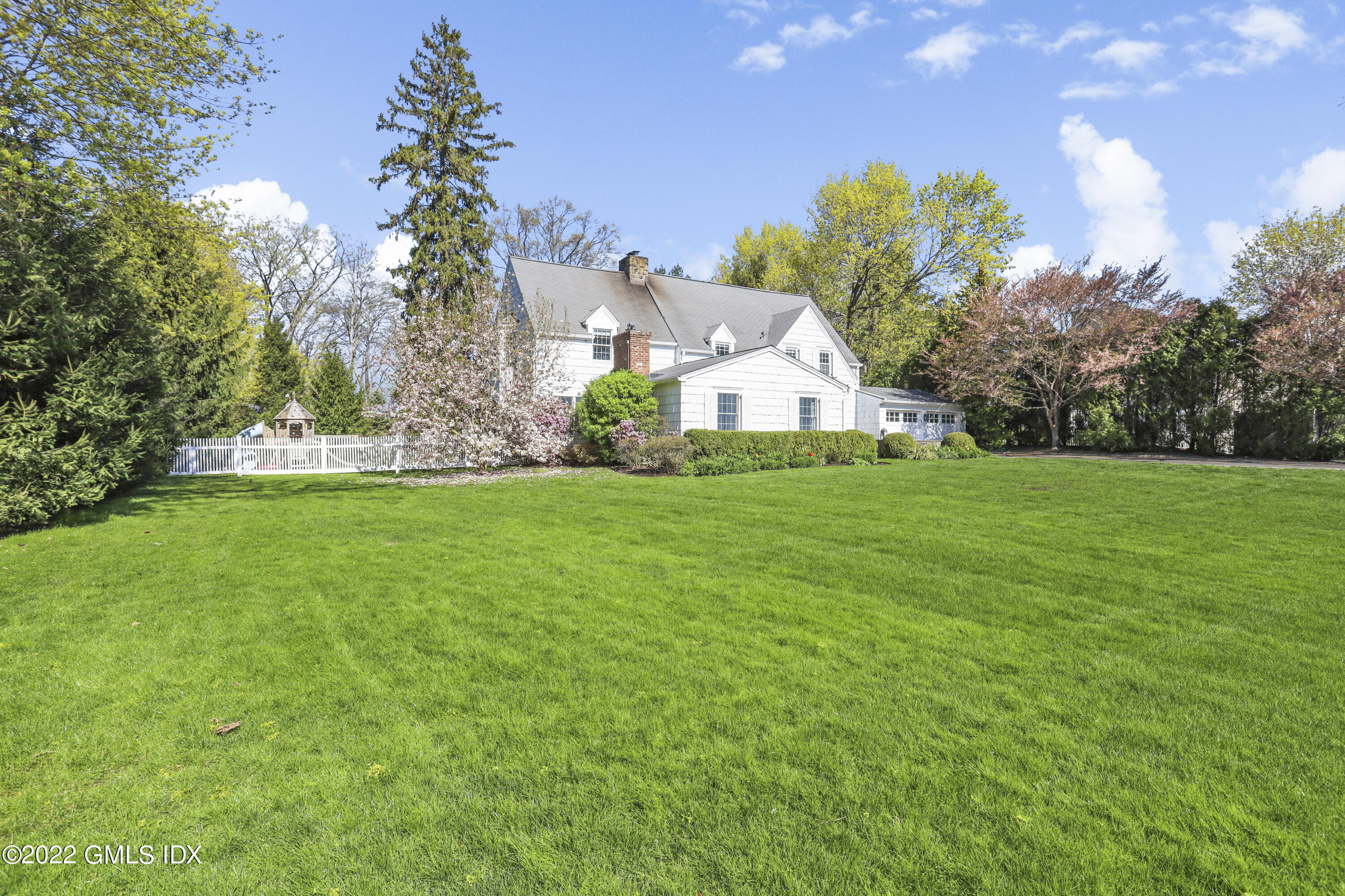 Property for Sale at 3 Random Road, Old Greenwich, Connecticut - Bedrooms: 5 
Bathrooms: 4  - $3,795,000