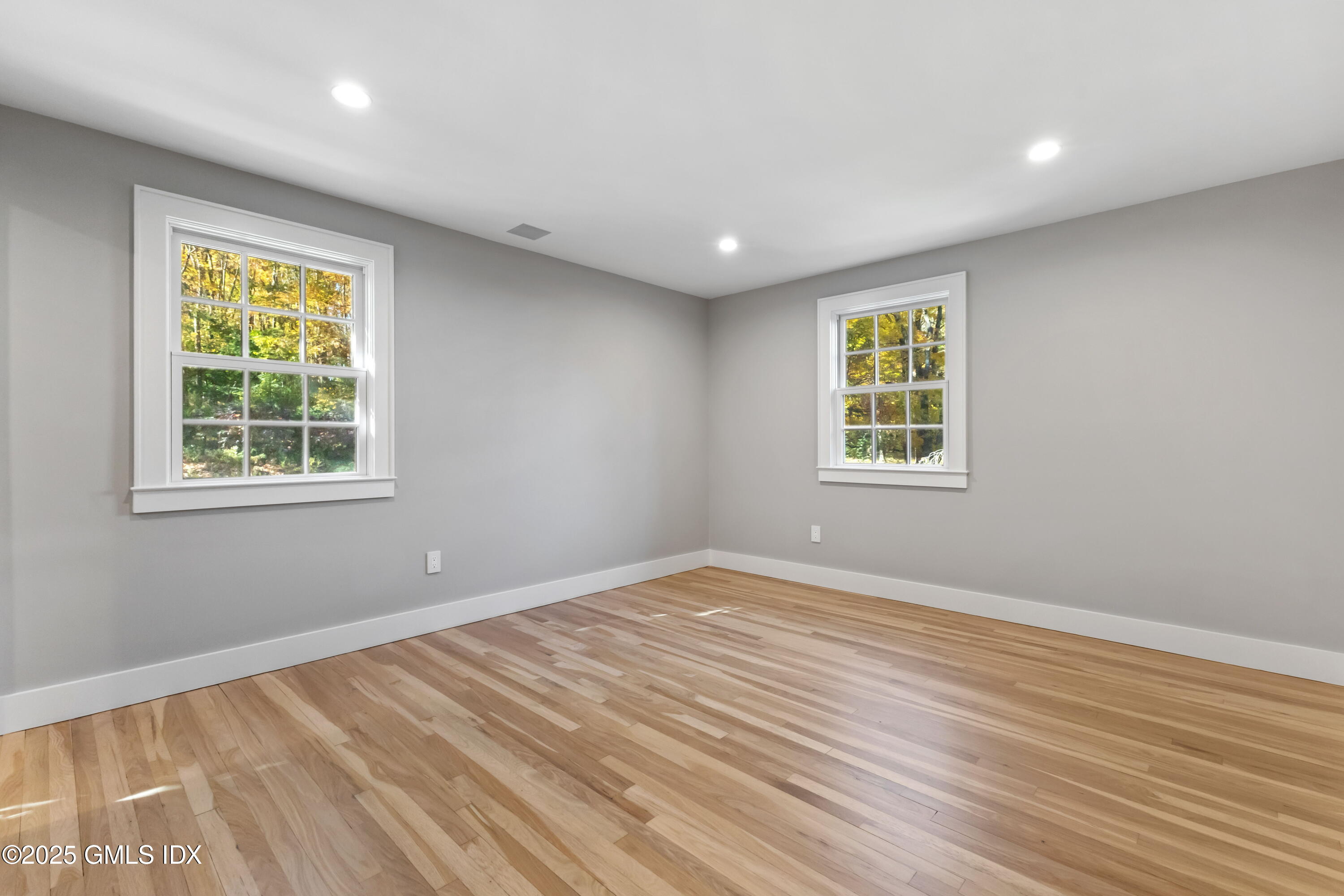 Greenwich, Connecticut 06831, United States, 6 Bedrooms Bedrooms, ,5 BathroomsBathrooms,Residential,Active,236483