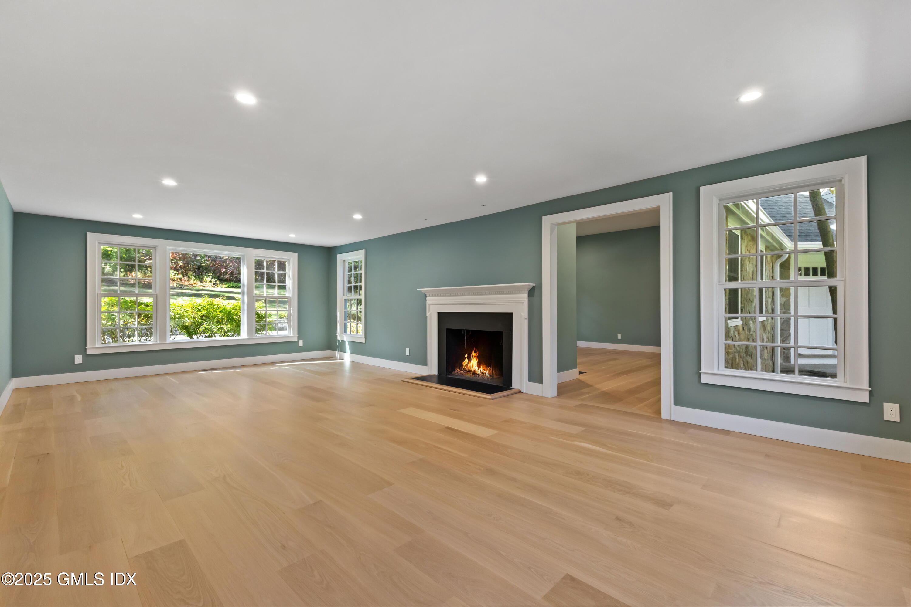 Greenwich, Connecticut 06831, United States, 6 Bedrooms Bedrooms, ,5 BathroomsBathrooms,Residential,Active,236483