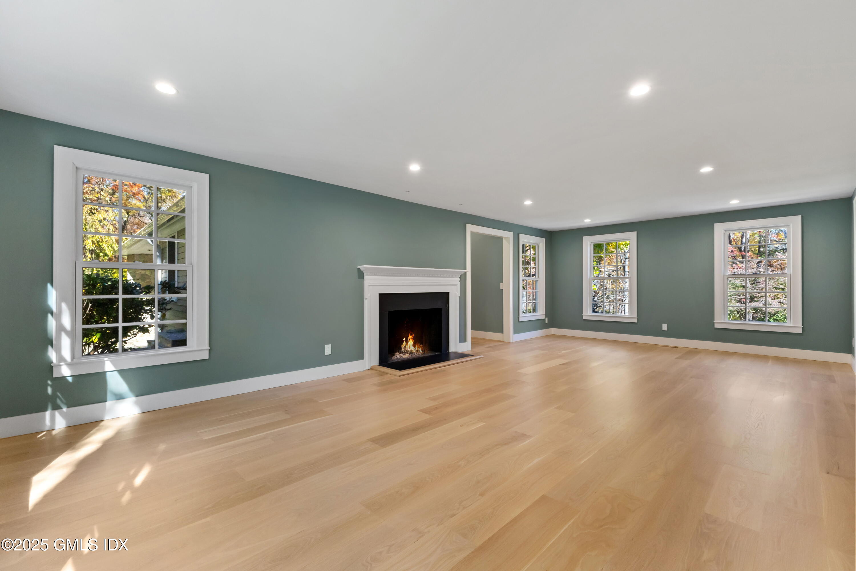 Greenwich, Connecticut 06831, United States, 6 Bedrooms Bedrooms, ,5 BathroomsBathrooms,Residential,Active,236483