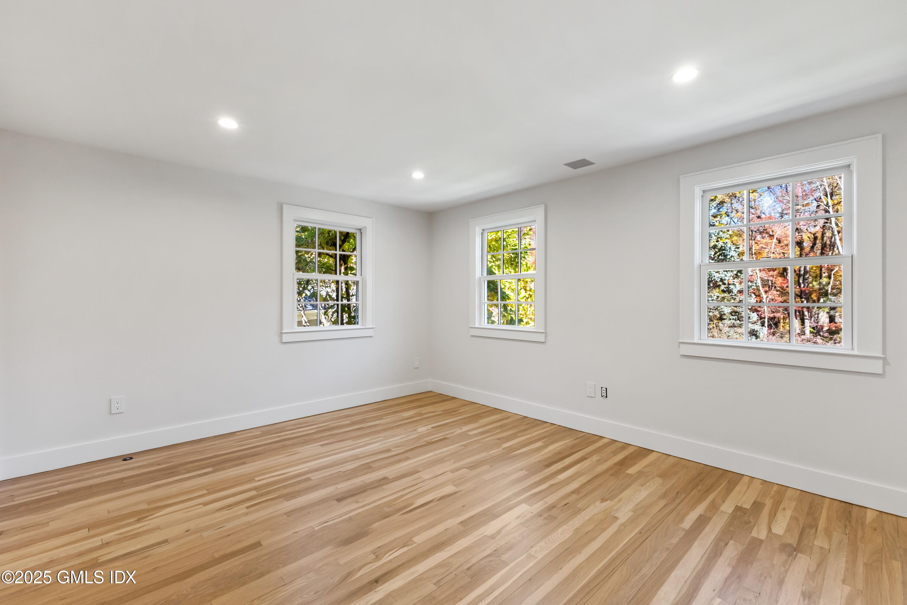 Greenwich, Connecticut 06831, United States, 6 Bedrooms Bedrooms, ,5 BathroomsBathrooms,Residential,Active,236483