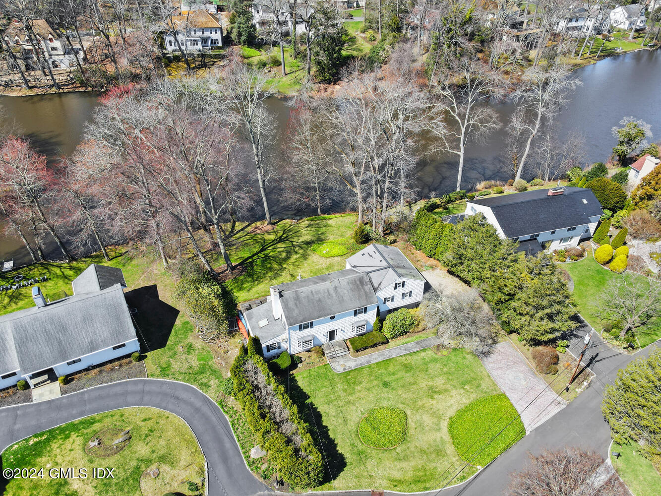 Property for Sale at 141 Woodside Drive, Greenwich, Connecticut -  - $2,500,000