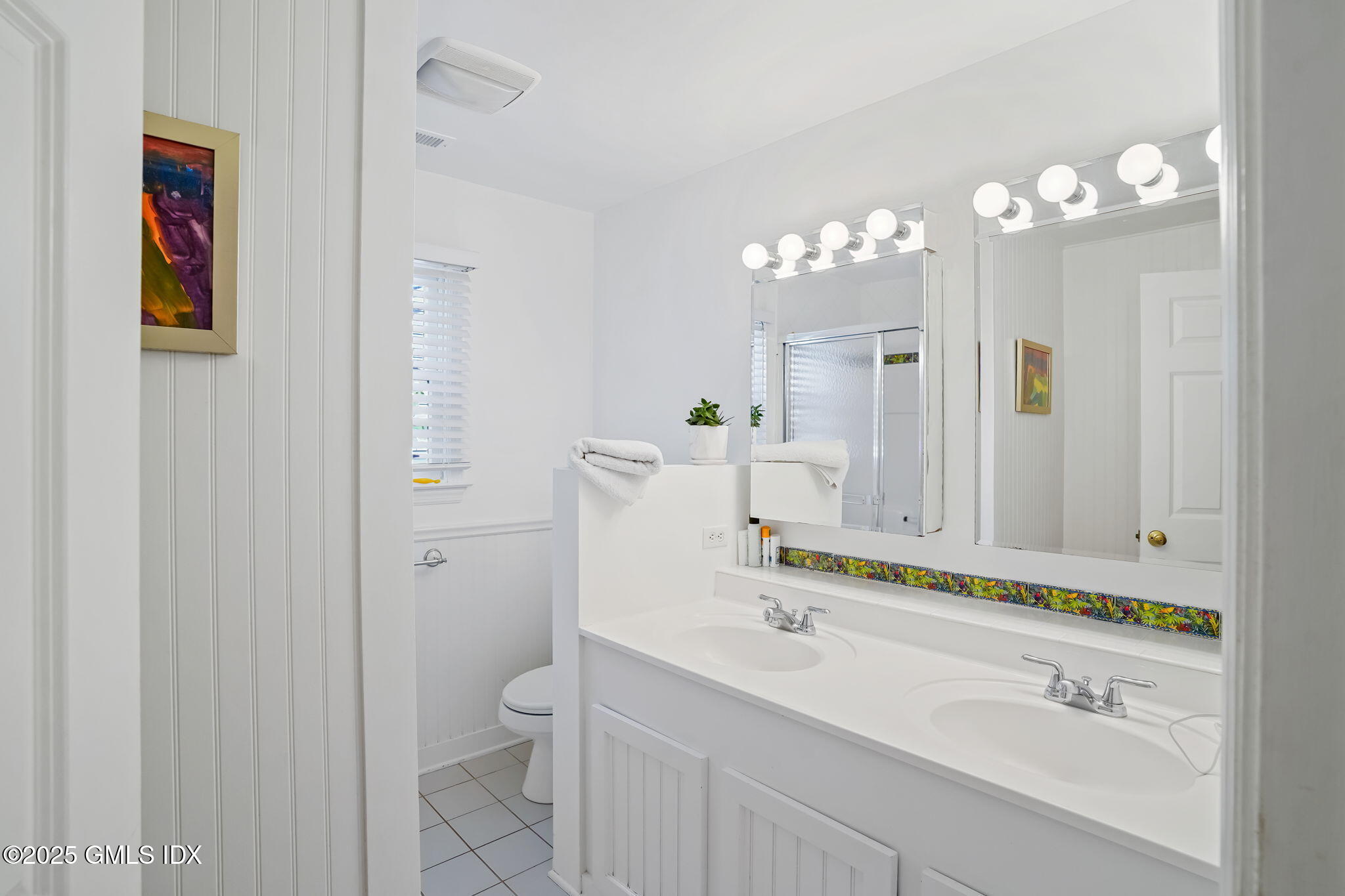 Old Greenwich, Connecticut 06870, United States, 4 Bedrooms Bedrooms, ,4 BathroomsBathrooms,Residential,Pending,206200