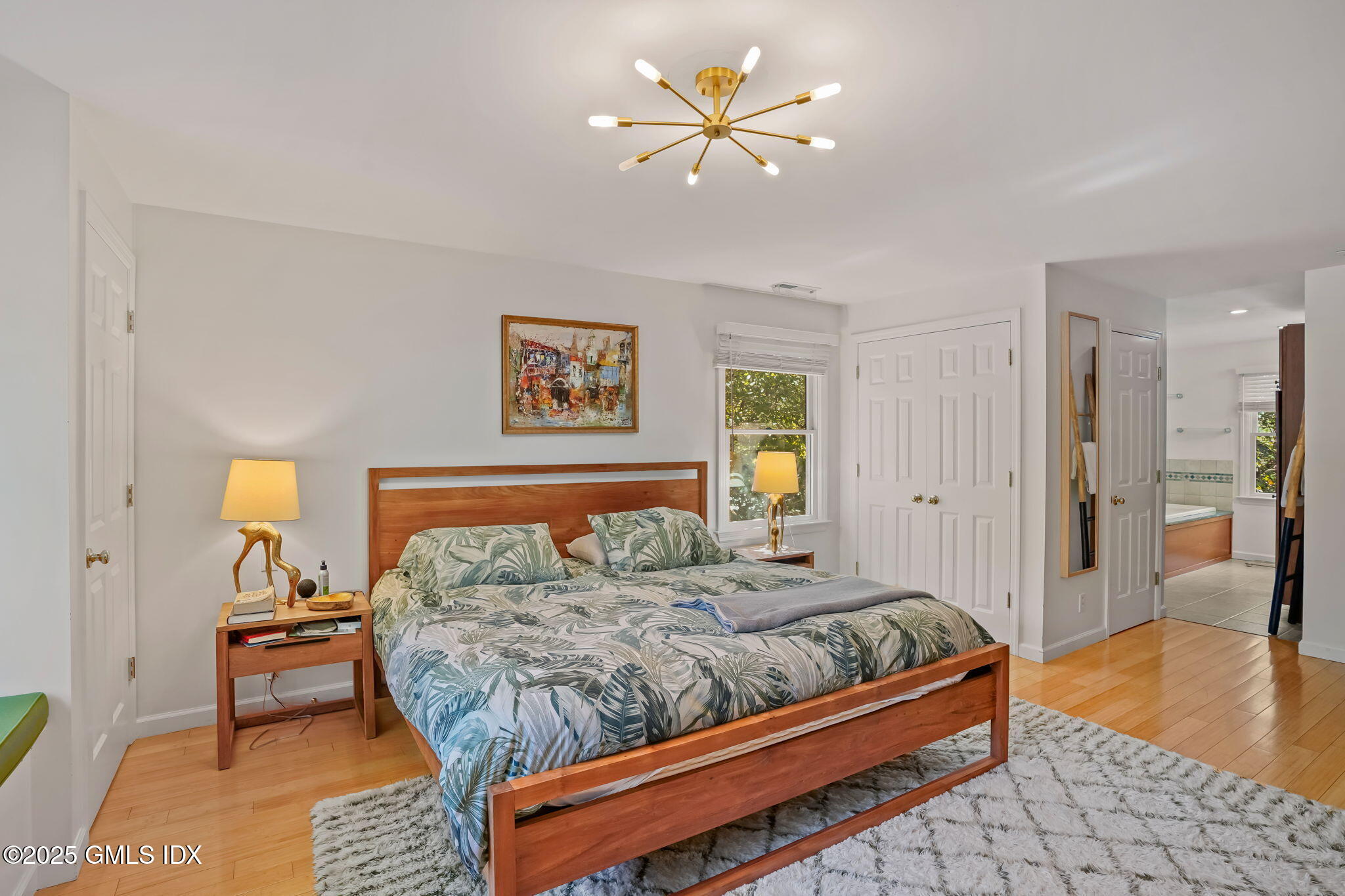 Old Greenwich, Connecticut 06870, United States, 4 Bedrooms Bedrooms, ,4 BathroomsBathrooms,Residential,Pending,206200