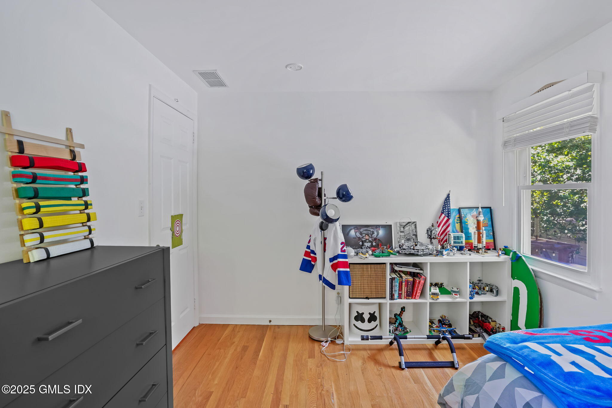 Old Greenwich, Connecticut 06870, United States, 4 Bedrooms Bedrooms, ,4 BathroomsBathrooms,Residential,Pending,206200