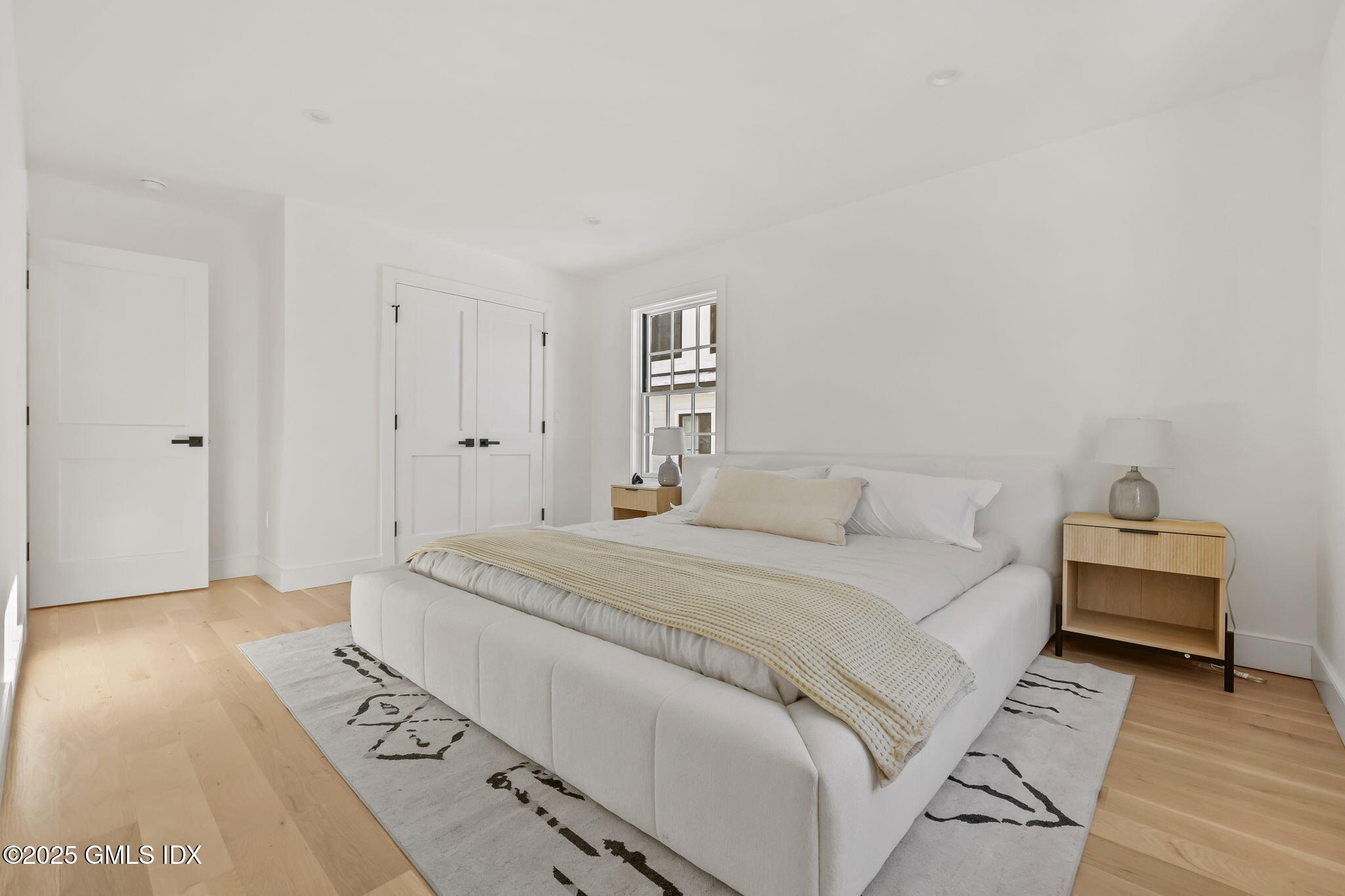 Old Greenwich, Connecticut 06870, United States, 4 Bedrooms Bedrooms, ,4 BathroomsBathrooms,Residential,Active,256499