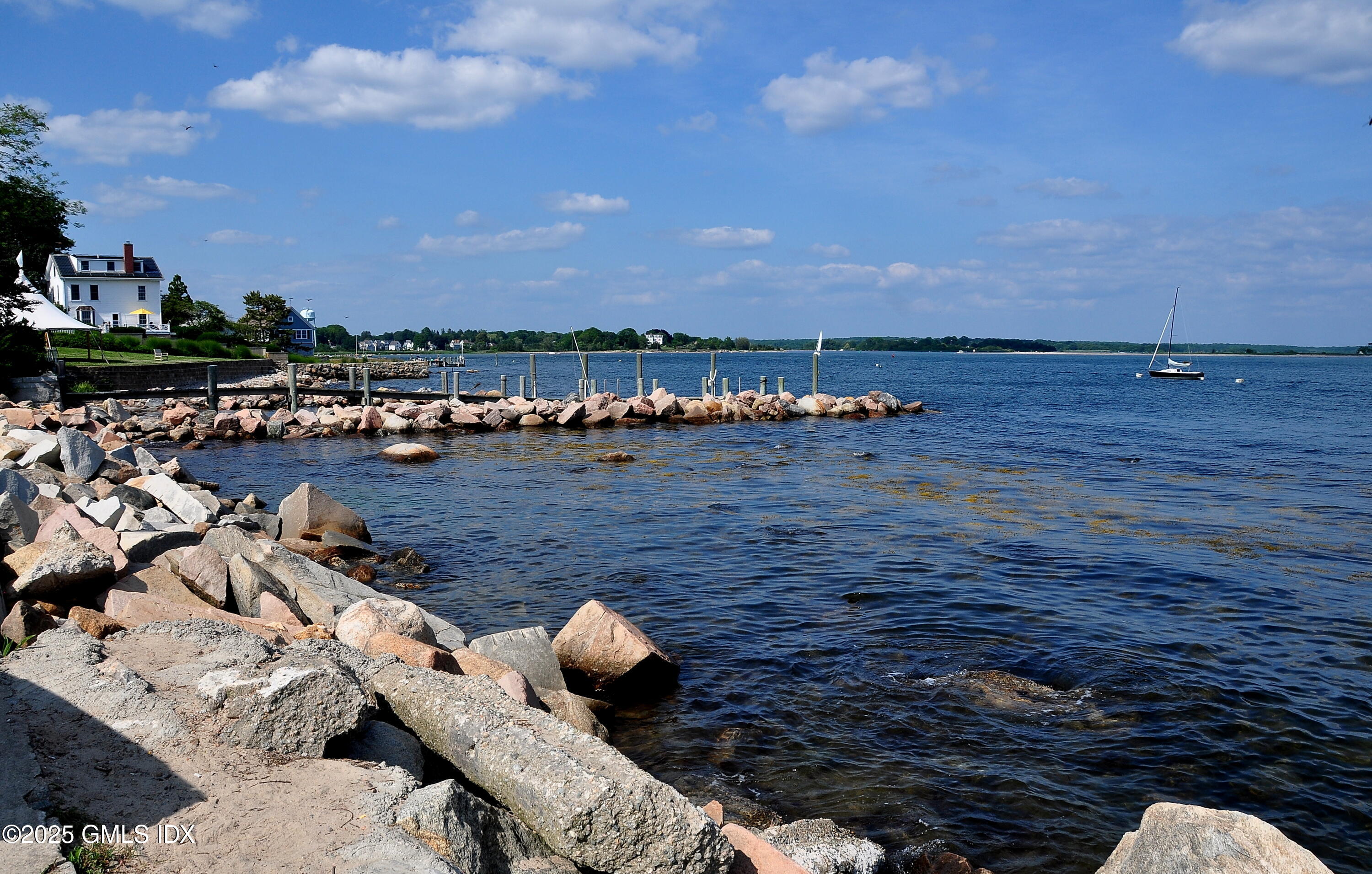 Old Greenwich, Connecticut 06870, United States, 4 Bedrooms Bedrooms, ,4 BathroomsBathrooms,Residential,Active,256499