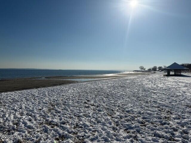 Old Greenwich, Connecticut 06870, United States, 4 Bedrooms Bedrooms, ,4 BathroomsBathrooms,Residential,Active,256499