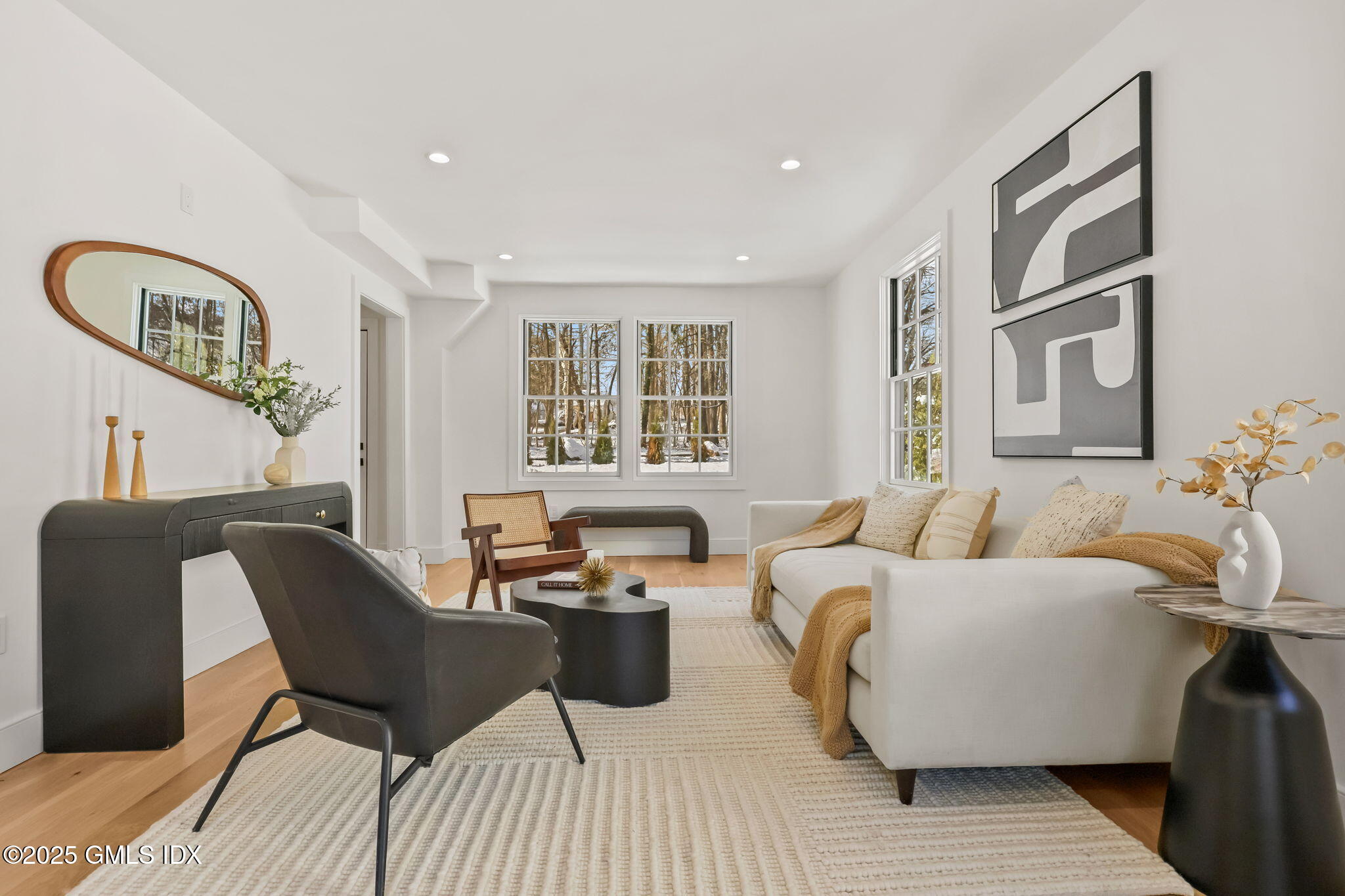 Old Greenwich, Connecticut 06870, United States, 4 Bedrooms Bedrooms, ,4 BathroomsBathrooms,Residential,Active,256499