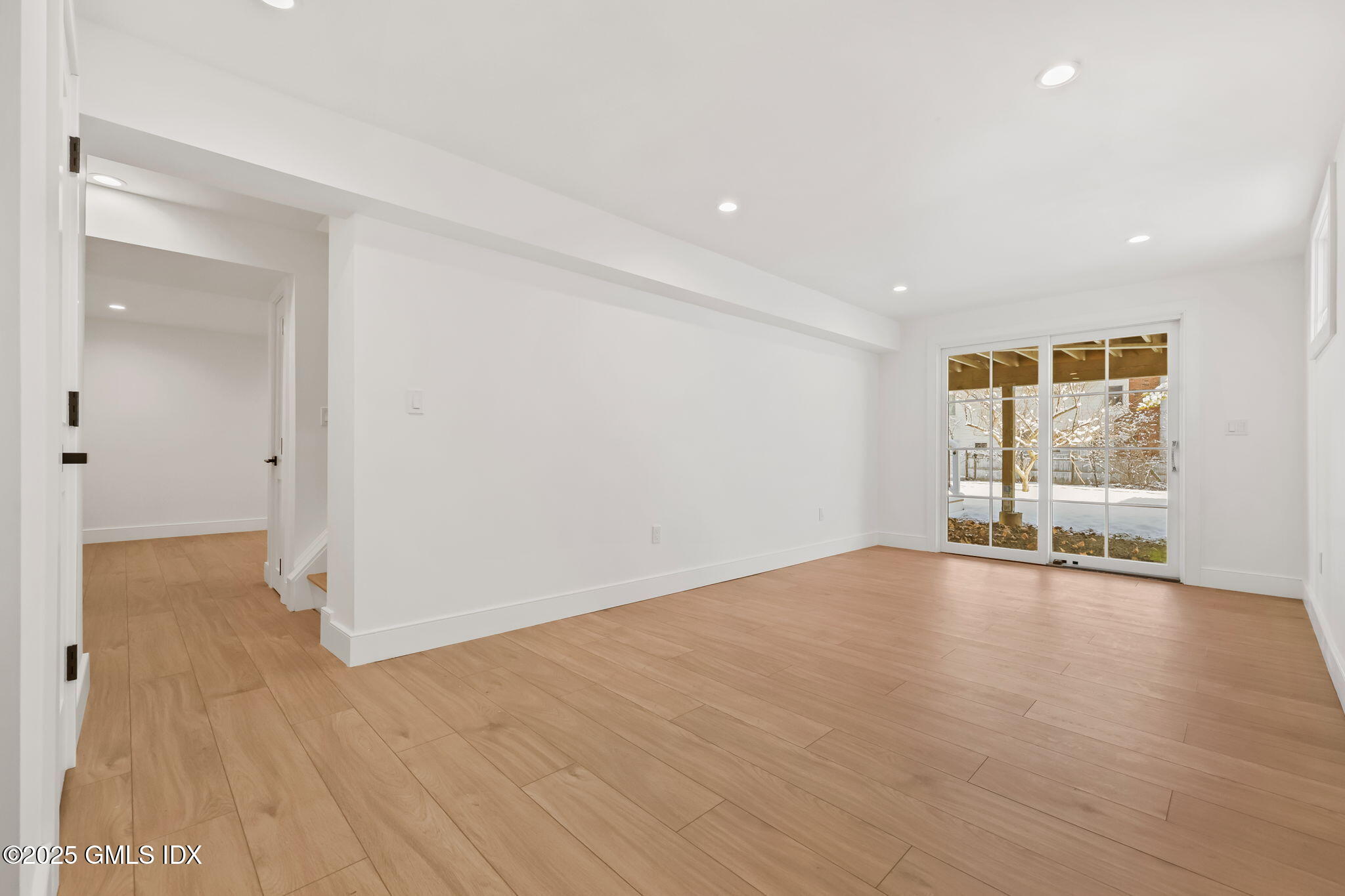 Old Greenwich, Connecticut 06870, United States, 4 Bedrooms Bedrooms, ,4 BathroomsBathrooms,Residential,Active,256499