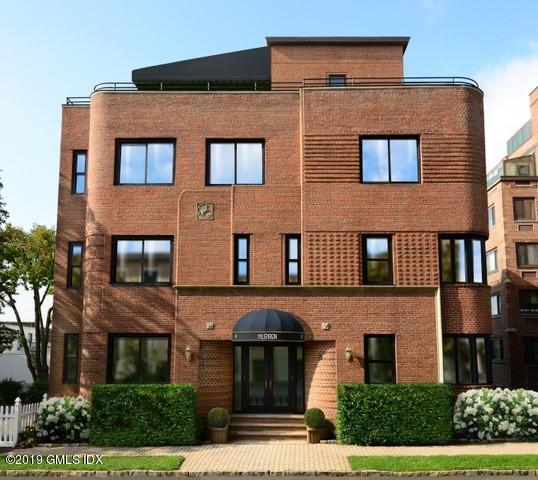 9 Lafayette Court, Greenwich, Connecticut - 2 Bedrooms  
3 Bathrooms - 