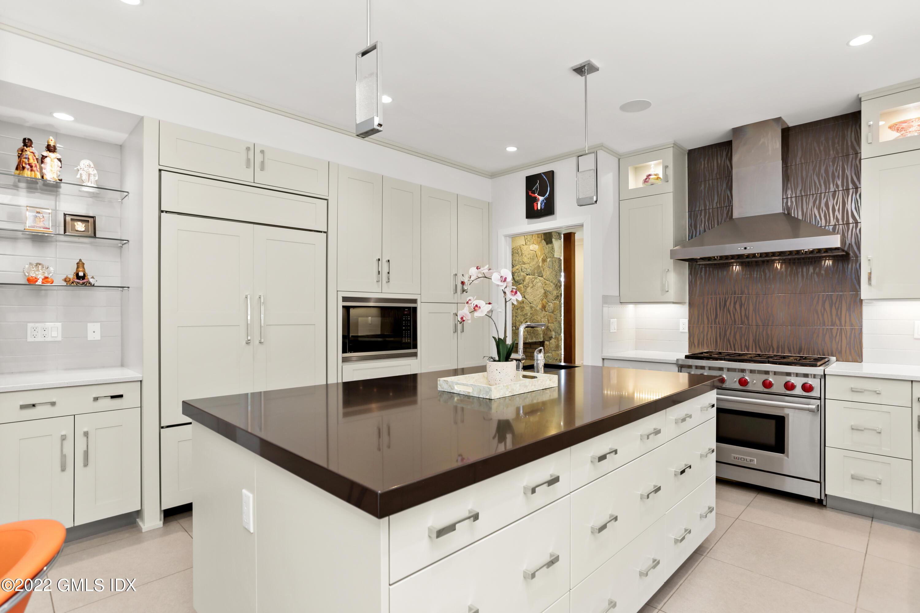 Greenwich, Connecticut 06831, United States, 5 Bedrooms Bedrooms, ,7 BathroomsBathrooms,Residential,Active,74880