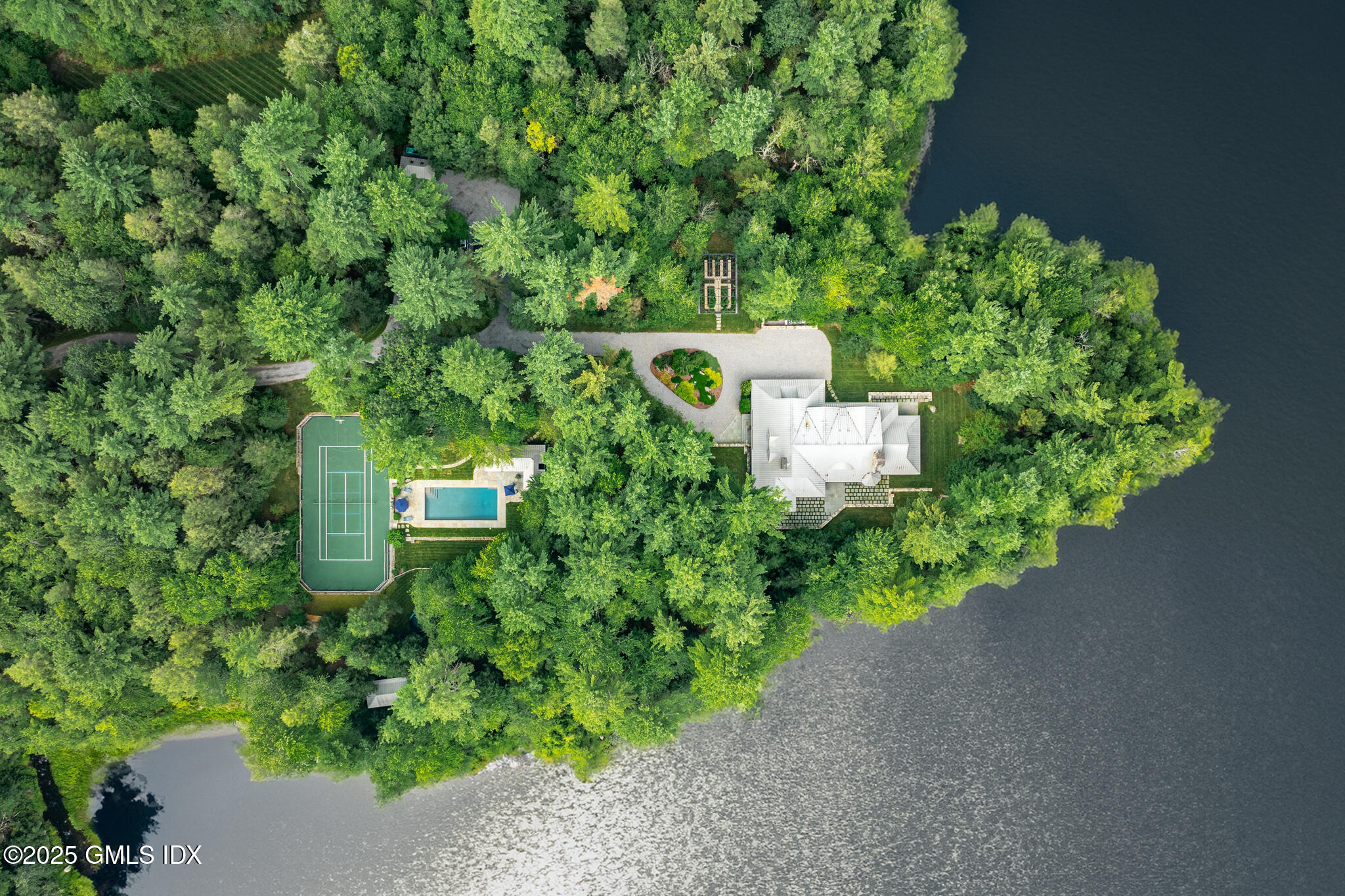 841 Winchester Road, Norfolk, Connecticut - 5 Bedrooms  
5 Bathrooms - 