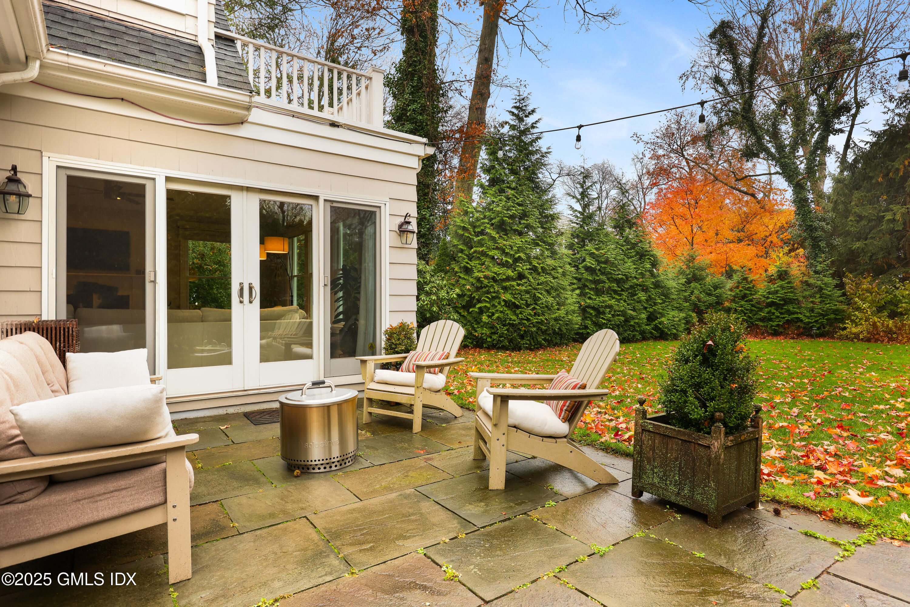 Riverside, Connecticut 06878, United States, 4 Bedrooms Bedrooms, ,3 BathroomsBathrooms,Residential,Coming Soon,249400