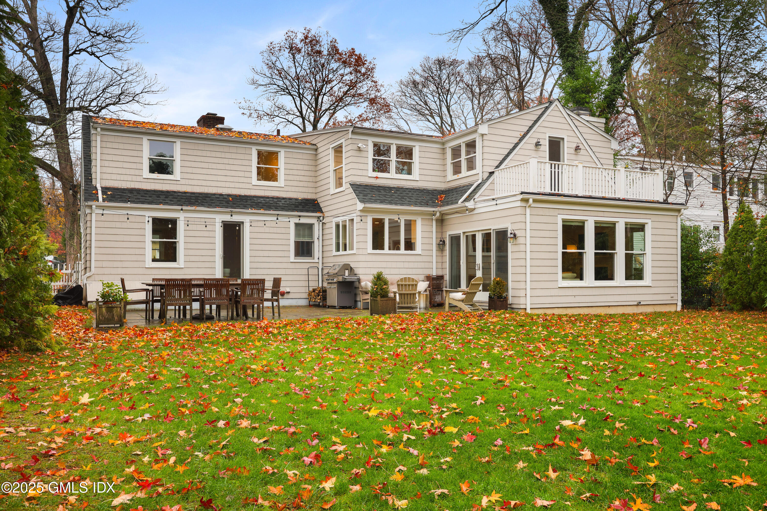 Riverside, Connecticut 06878, United States, 4 Bedrooms Bedrooms, ,3 BathroomsBathrooms,Residential,Coming Soon,249400