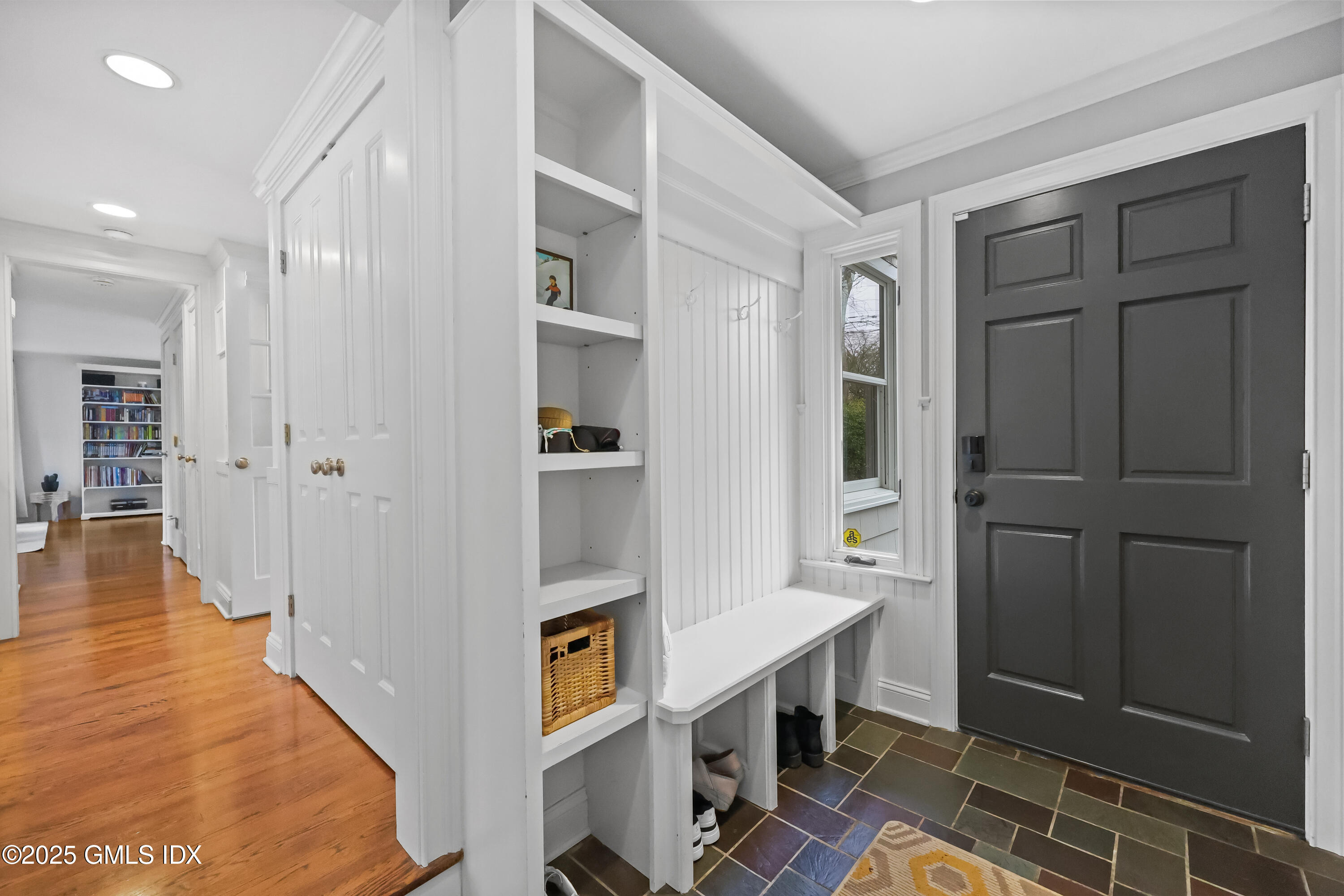 Riverside, Connecticut 06878, United States, 4 Bedrooms Bedrooms, ,3 BathroomsBathrooms,Residential,Coming Soon,249400