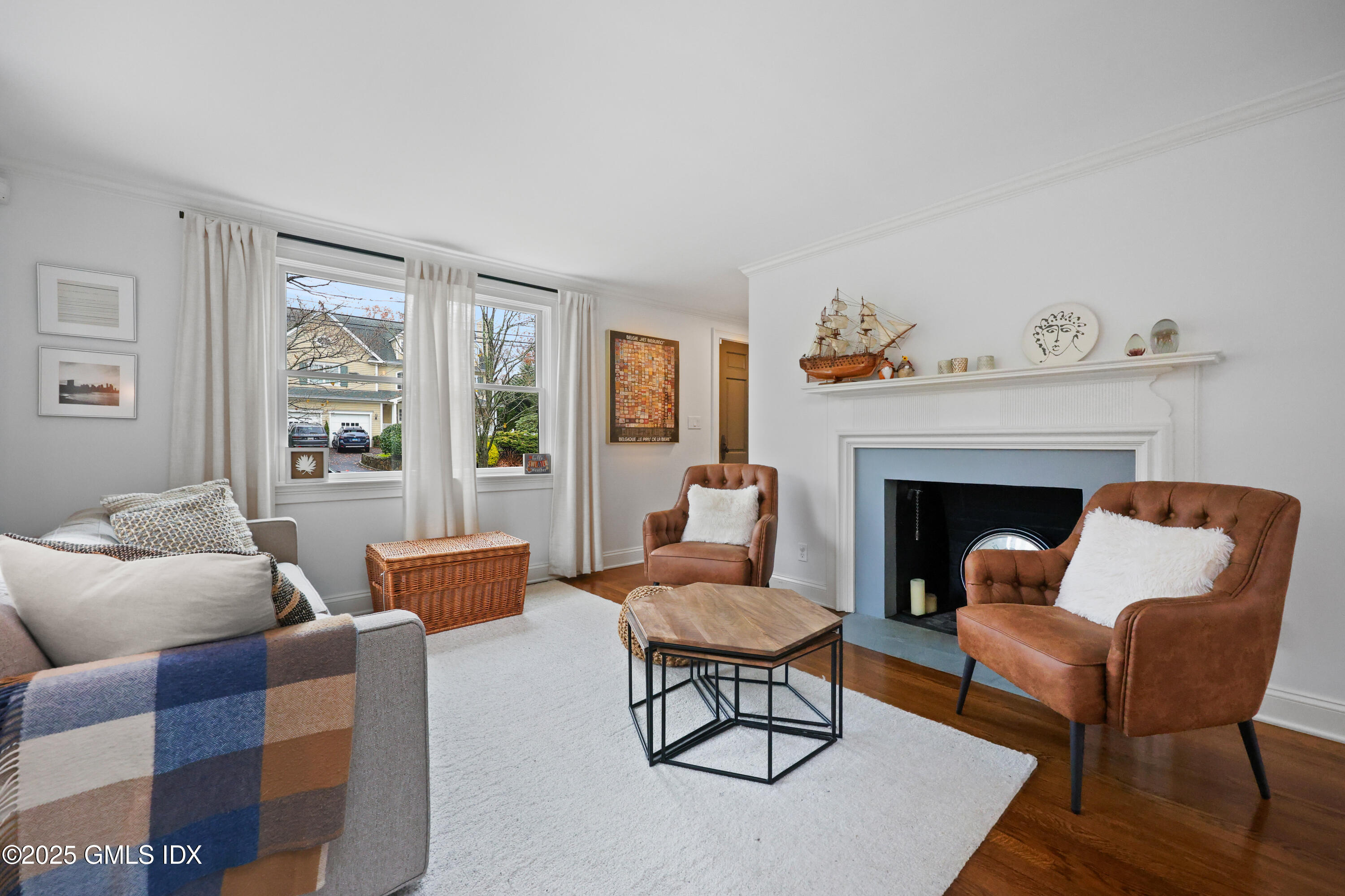 Riverside, Connecticut 06878, United States, 4 Bedrooms Bedrooms, ,3 BathroomsBathrooms,Residential,Coming Soon,249400