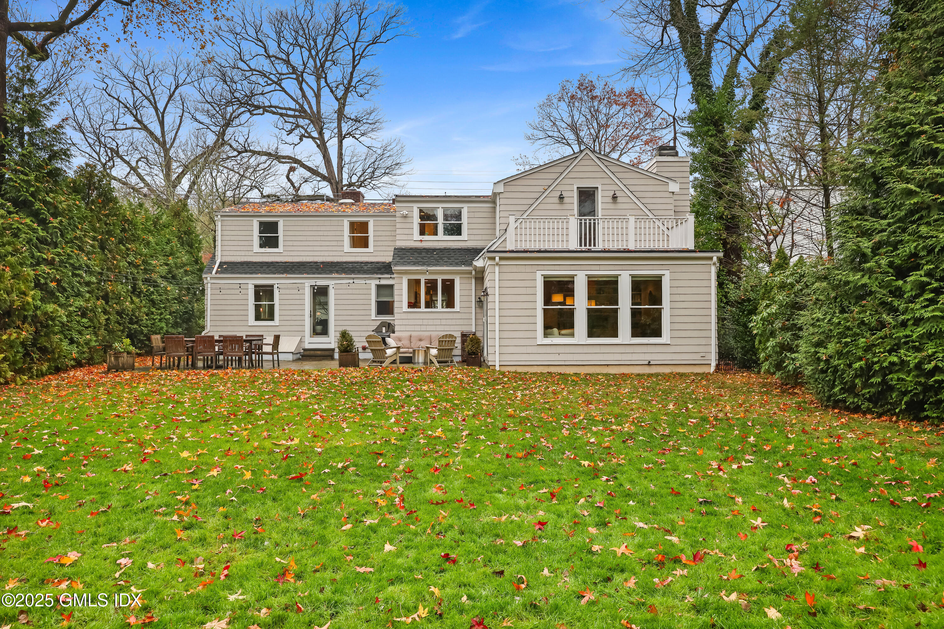 Riverside, Connecticut 06878, United States, 4 Bedrooms Bedrooms, ,3 BathroomsBathrooms,Residential,Coming Soon,249400