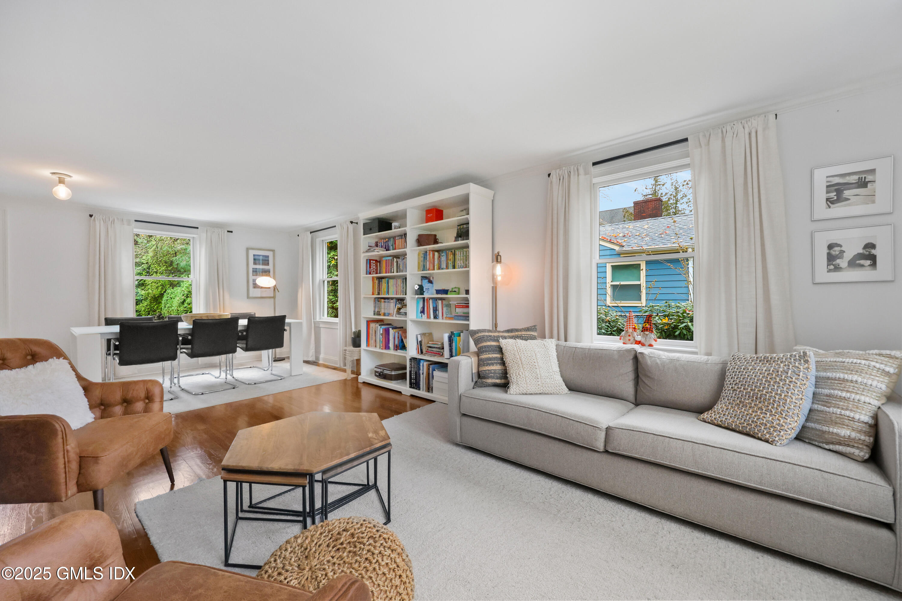 Riverside, Connecticut 06878, United States, 4 Bedrooms Bedrooms, ,3 BathroomsBathrooms,Residential,Coming Soon,249400