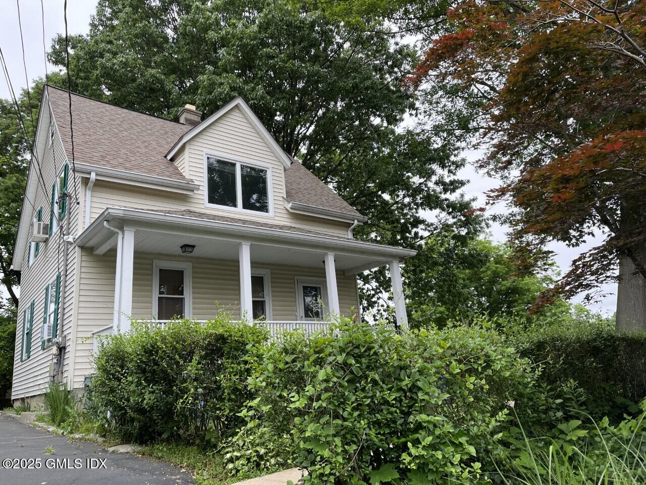 Rental Property at 129 Halstead Avenue, Greenwich, Connecticut - Bedrooms: 2 
Bathrooms: 2  - $3,100 MO.