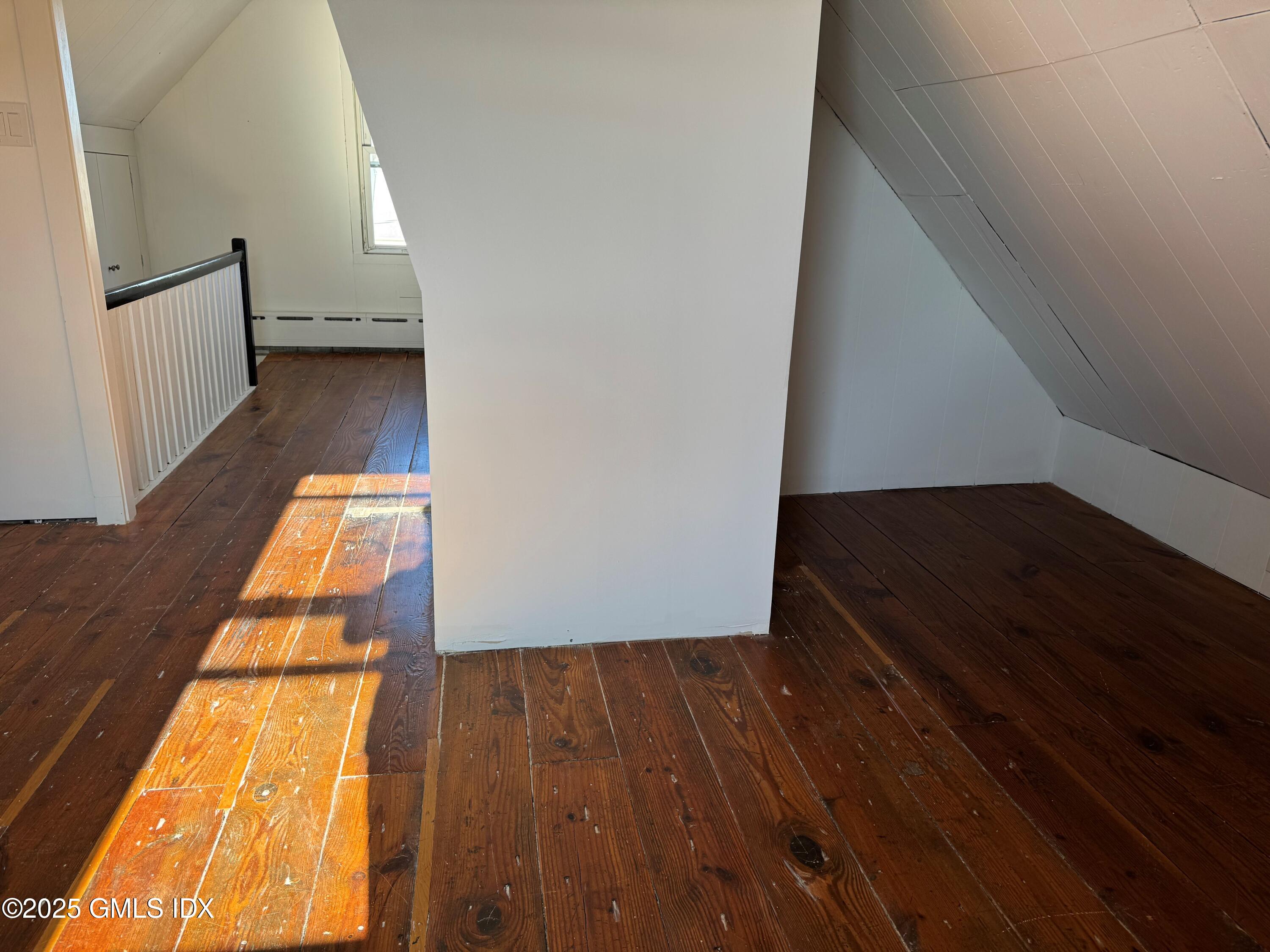 Greenwich, Connecticut 06830, United States, 4 Bedrooms Bedrooms, ,1 BathroomBathrooms,Residential,Active,20672