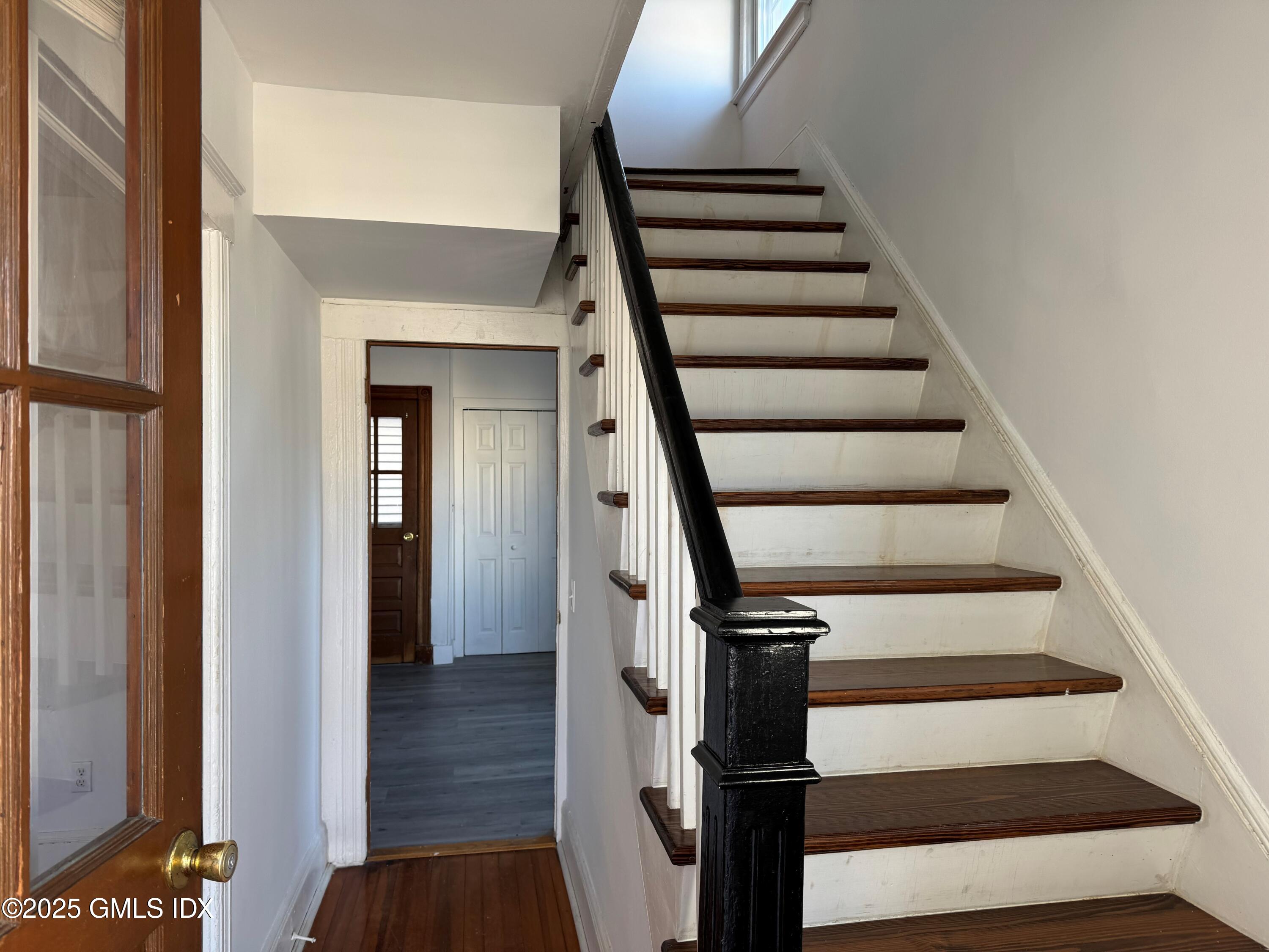 Greenwich, Connecticut 06830, United States, 4 Bedrooms Bedrooms, ,1 BathroomBathrooms,Residential,Active,20672