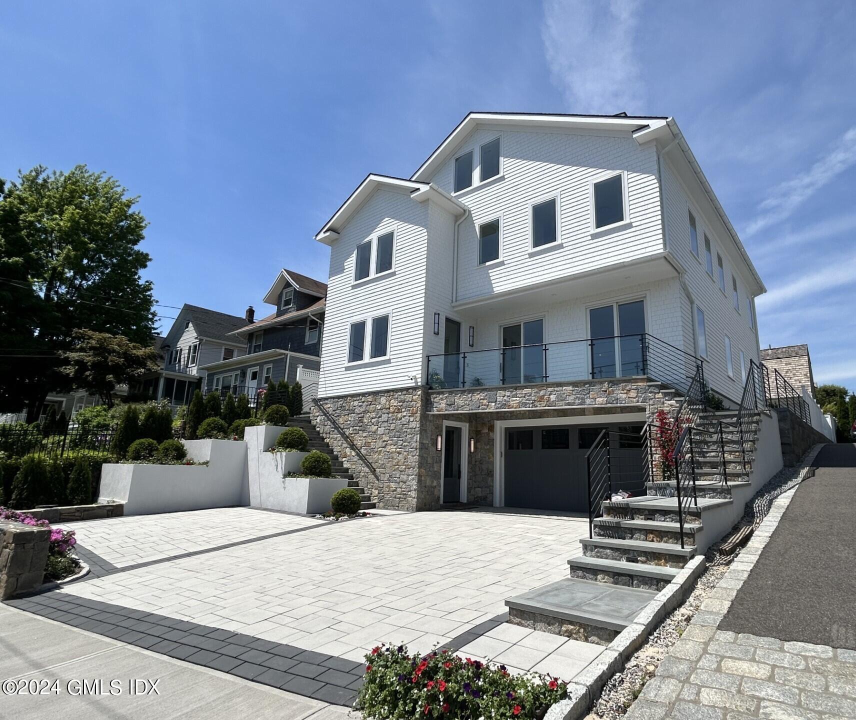 Property for Sale at 151 E Elm Street, Greenwich, Connecticut - Bedrooms: 5 
Bathrooms: 6.5  - $4,000,000