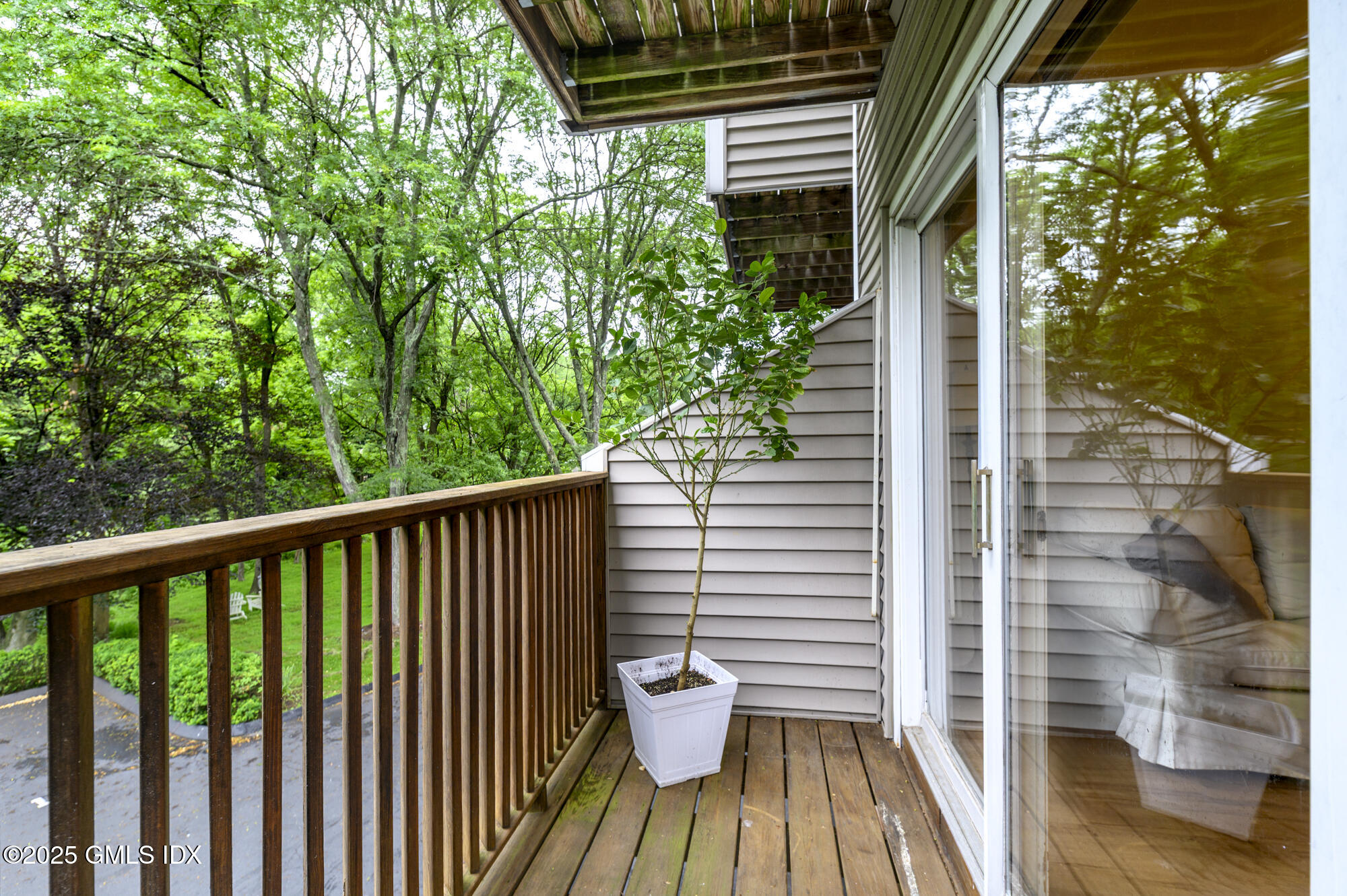 Old Greenwich, Connecticut 06870, United States, 2 Bedrooms Bedrooms, ,2 BathroomsBathrooms,Residential,Active,188408