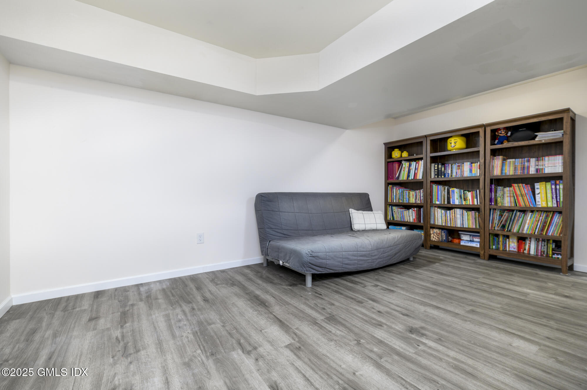 Old Greenwich, Connecticut 06870, United States, 2 Bedrooms Bedrooms, ,2 BathroomsBathrooms,Residential,Active,188408