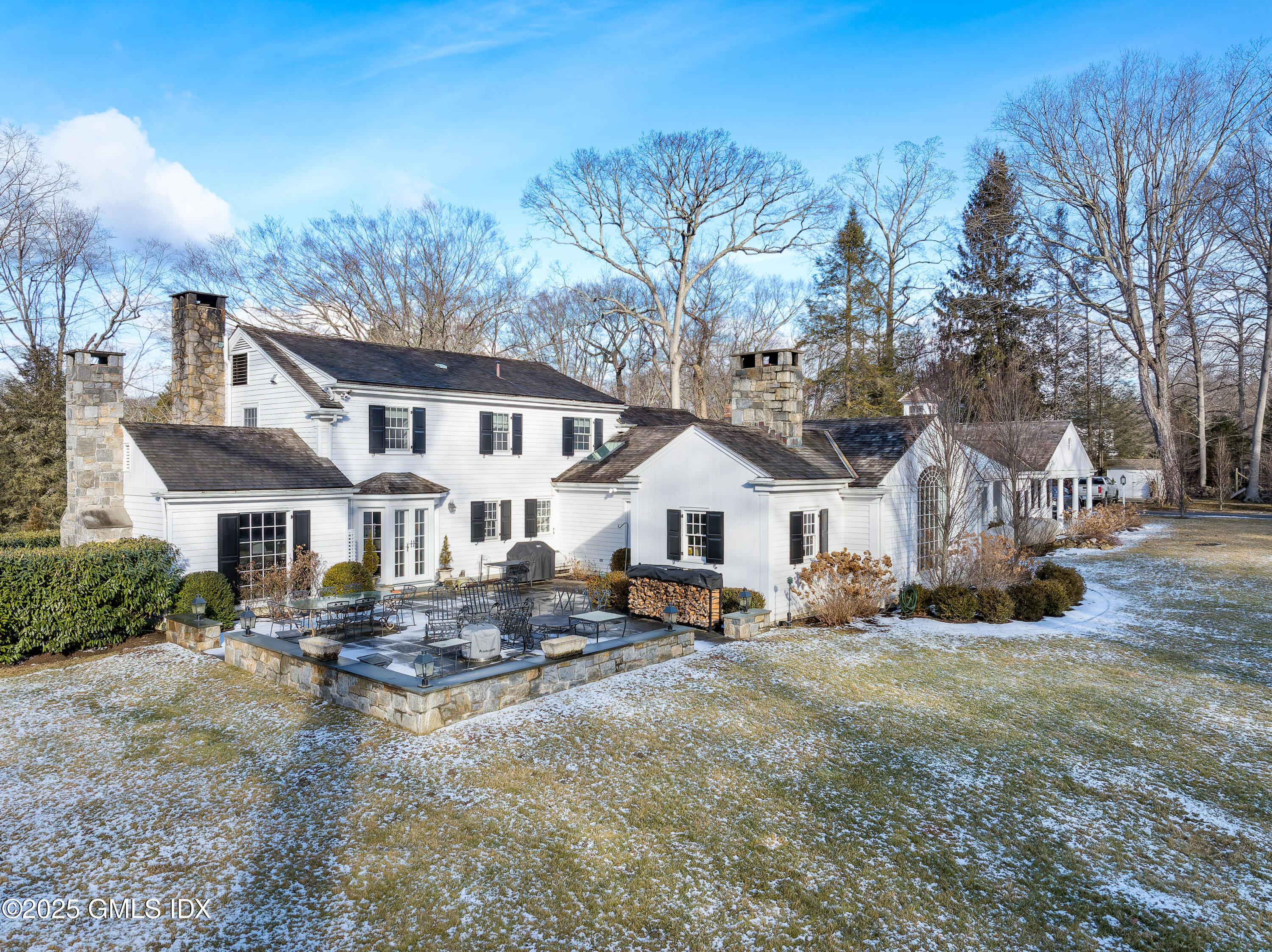 Property for Sale at 647 Lake Avenue, Greenwich, Connecticut - Bedrooms: 5 
Bathrooms: 5.5  - $4,395,000