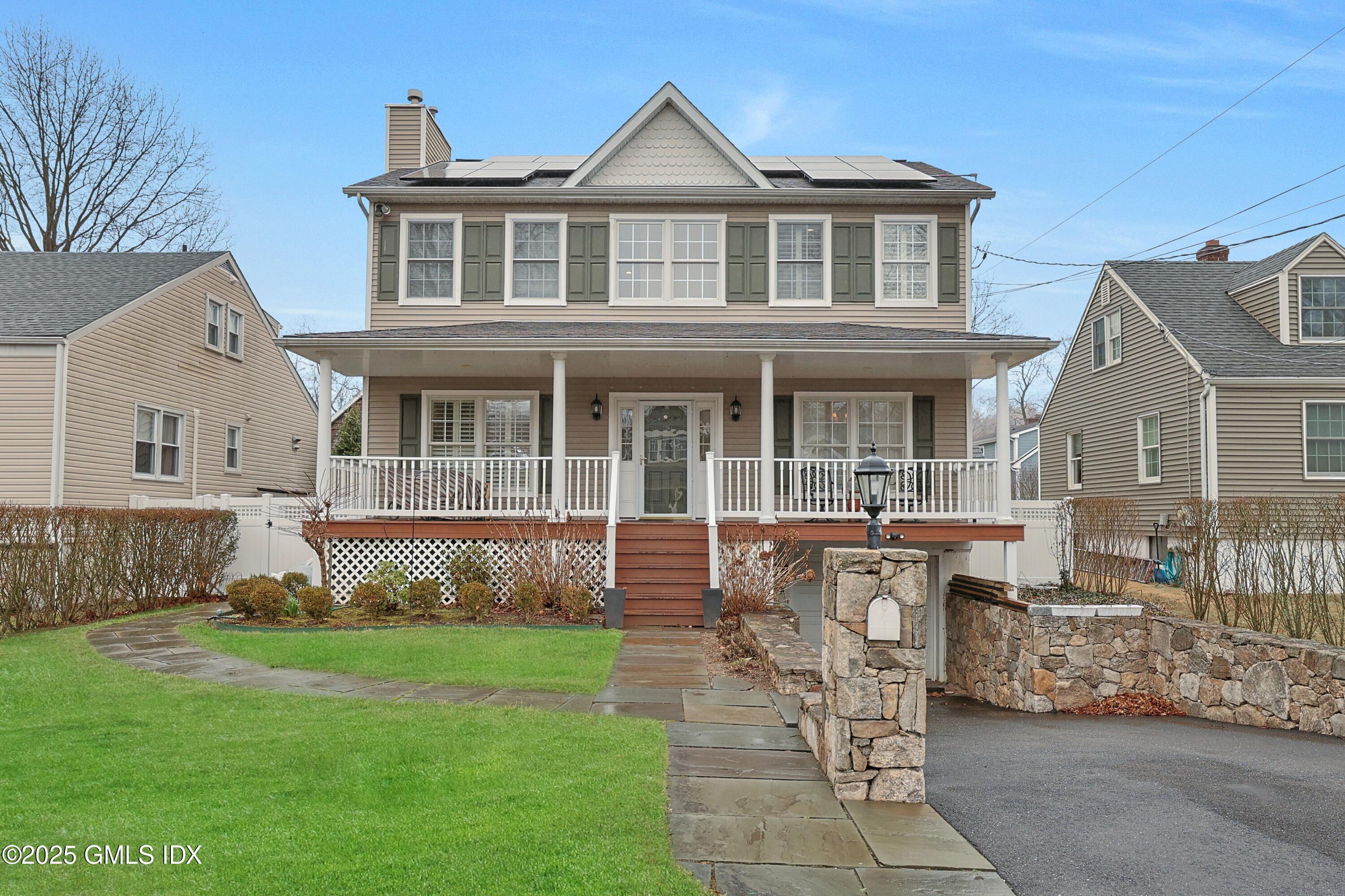 Property for Sale at 19 Cross Street, Greenwich, Connecticut - Bedrooms: 3 
Bathrooms: 3  - $999,000
